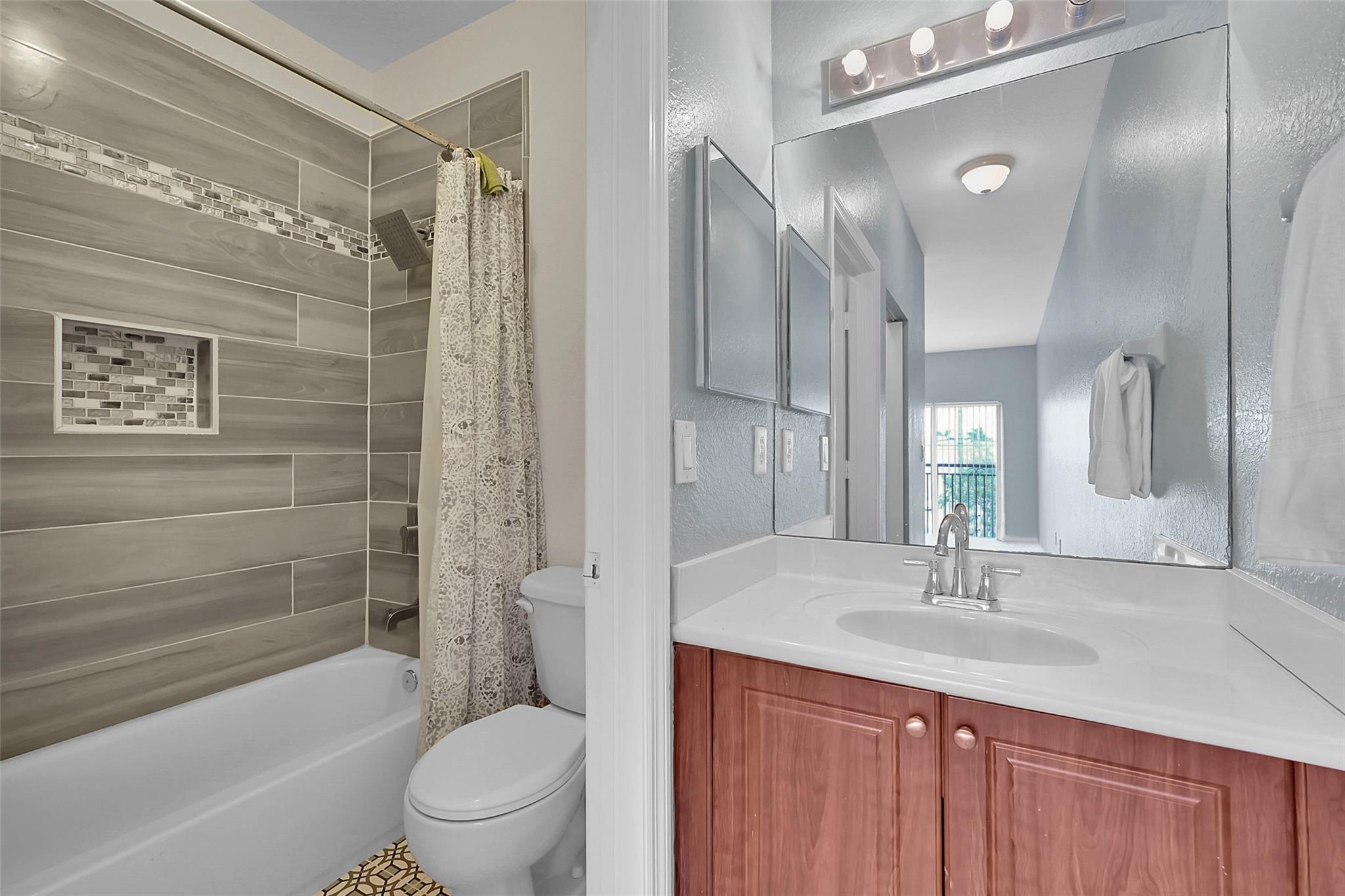 2994 NW 36th Ter