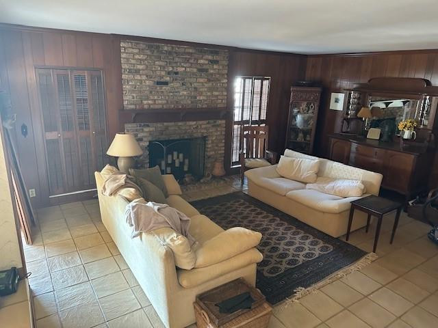 4141 NE 30th Ter