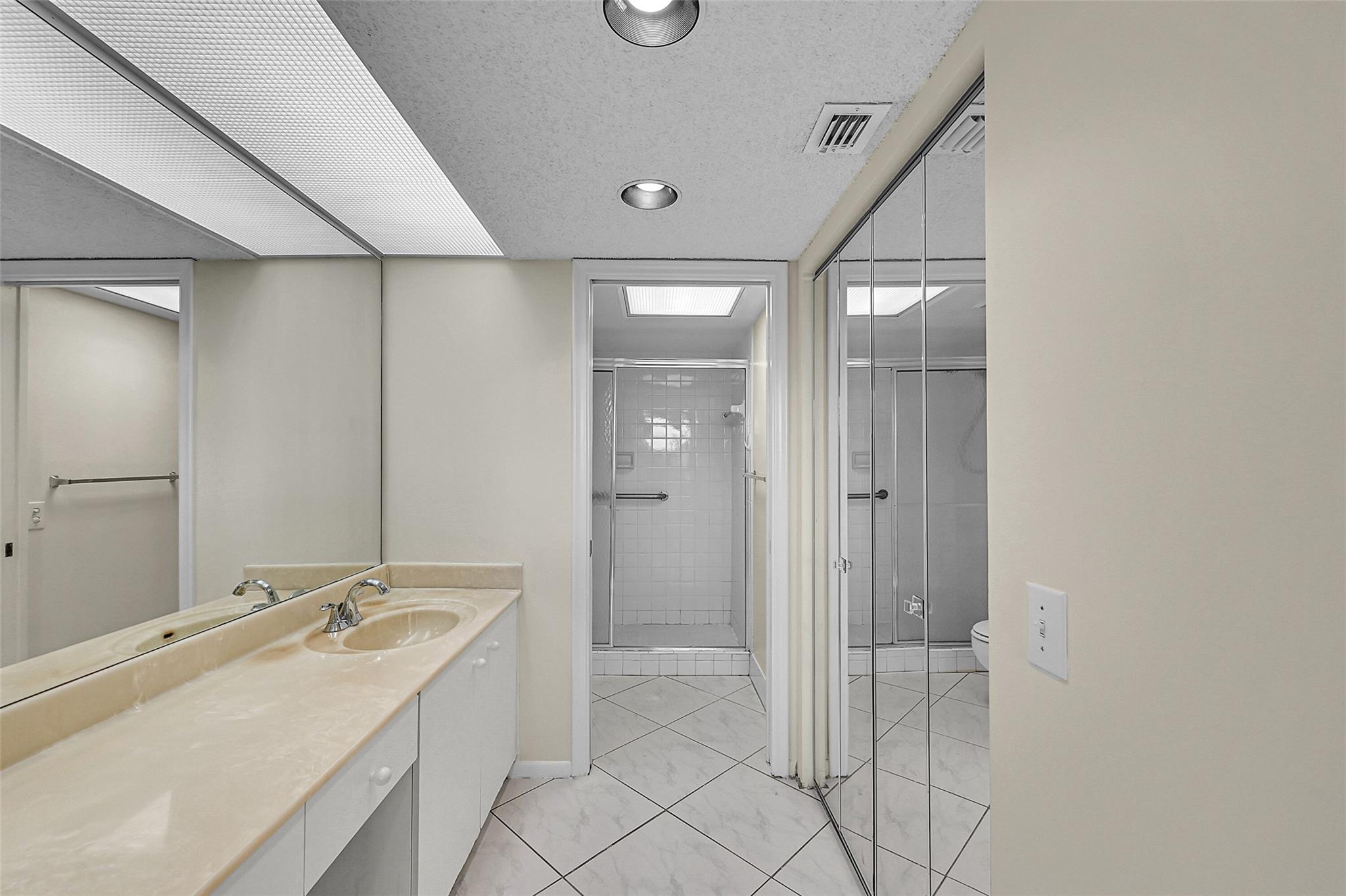 1604 Abaco Dr B3