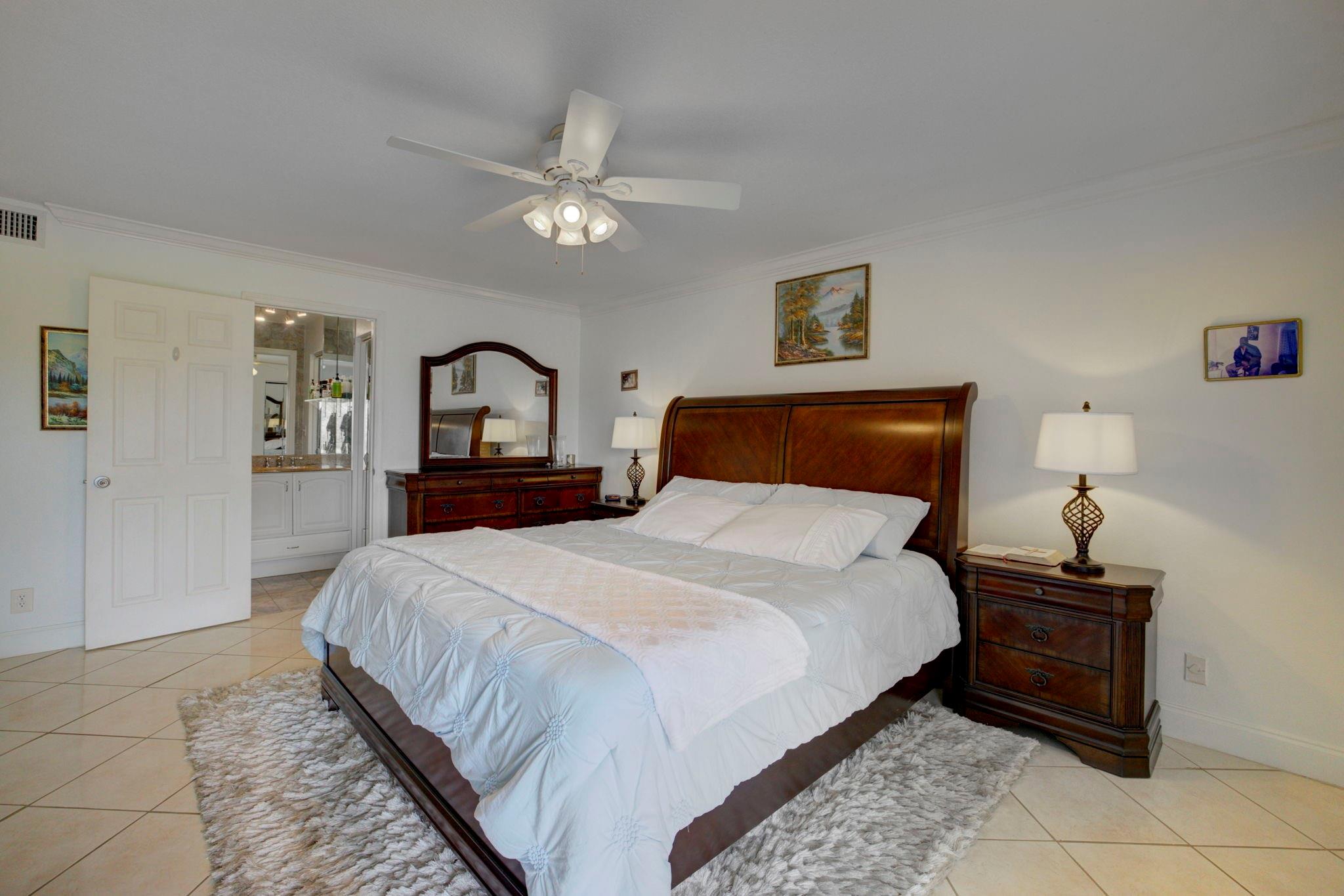 3551 Inverrary Dr 312