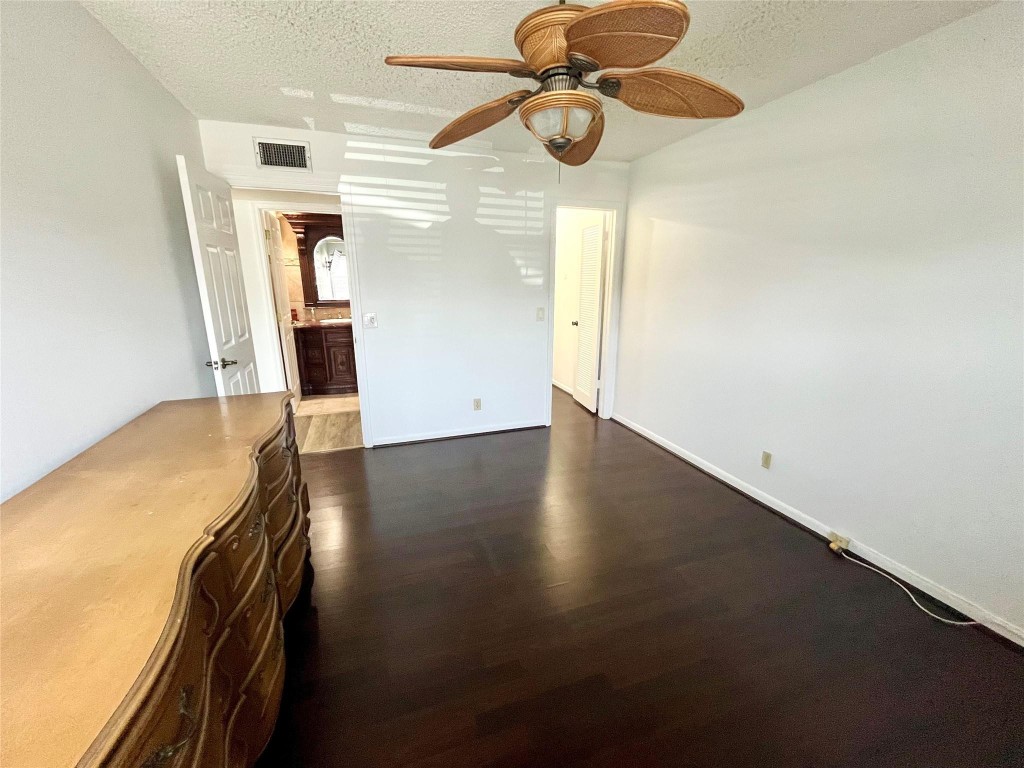 302 Flanders G Drive 302