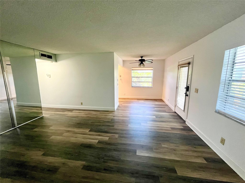 302 Flanders G Drive 302