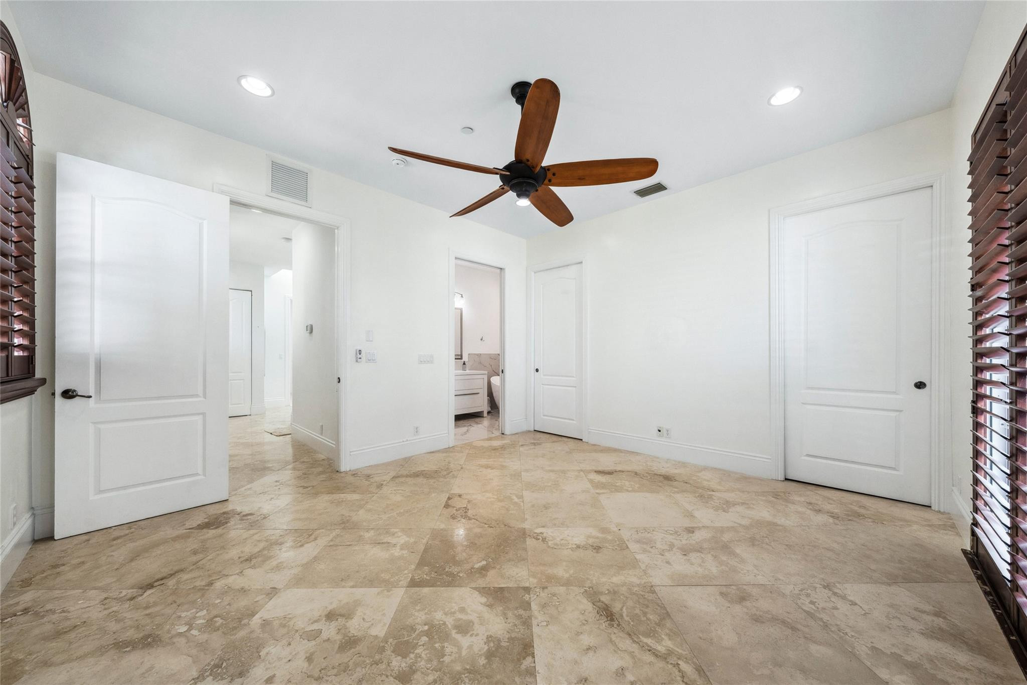 430 Sunset Dr