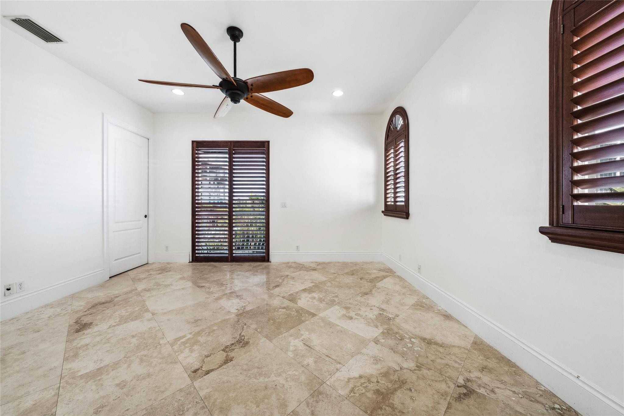 430 Sunset Dr