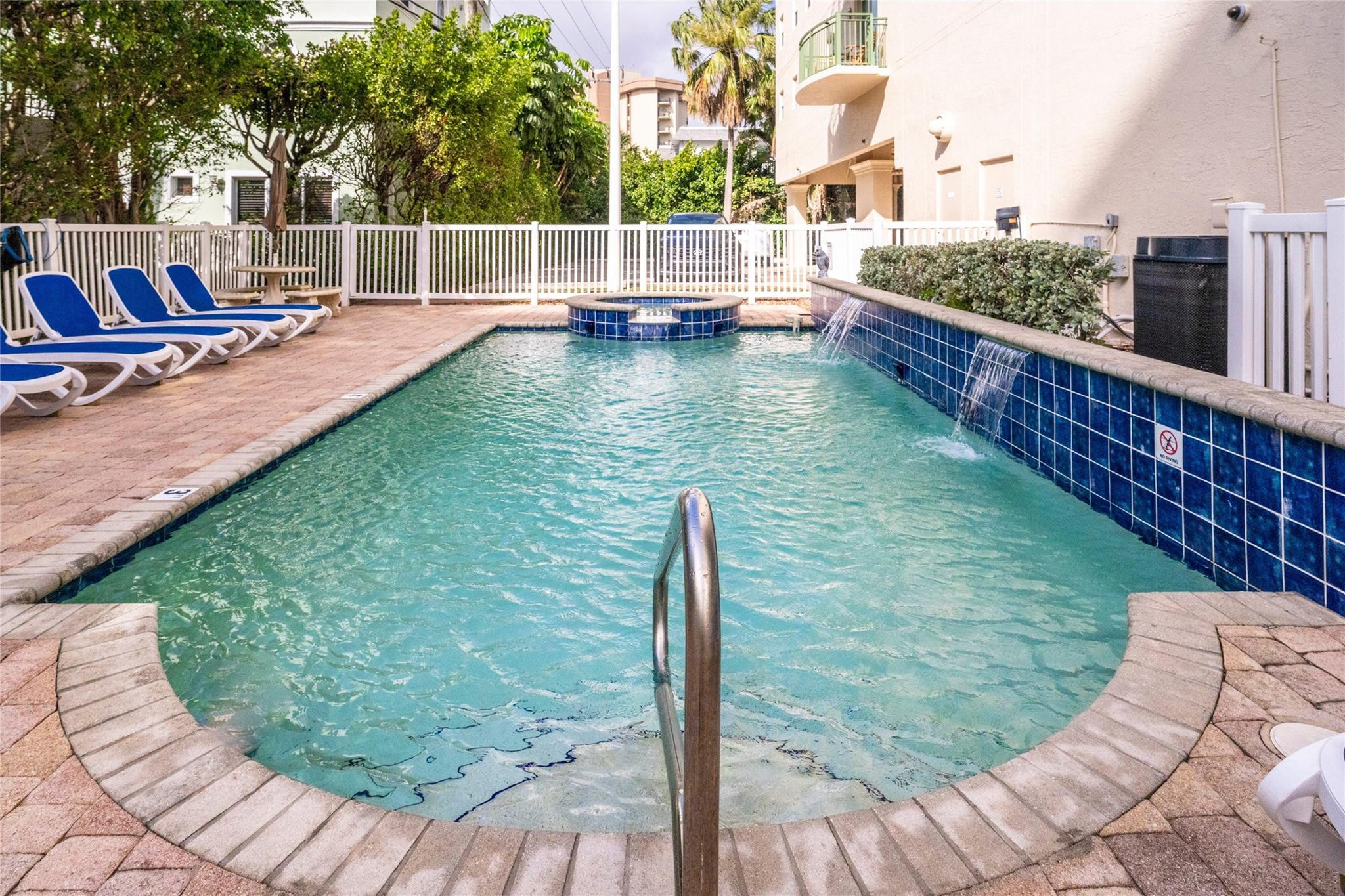 430 Sunset Dr