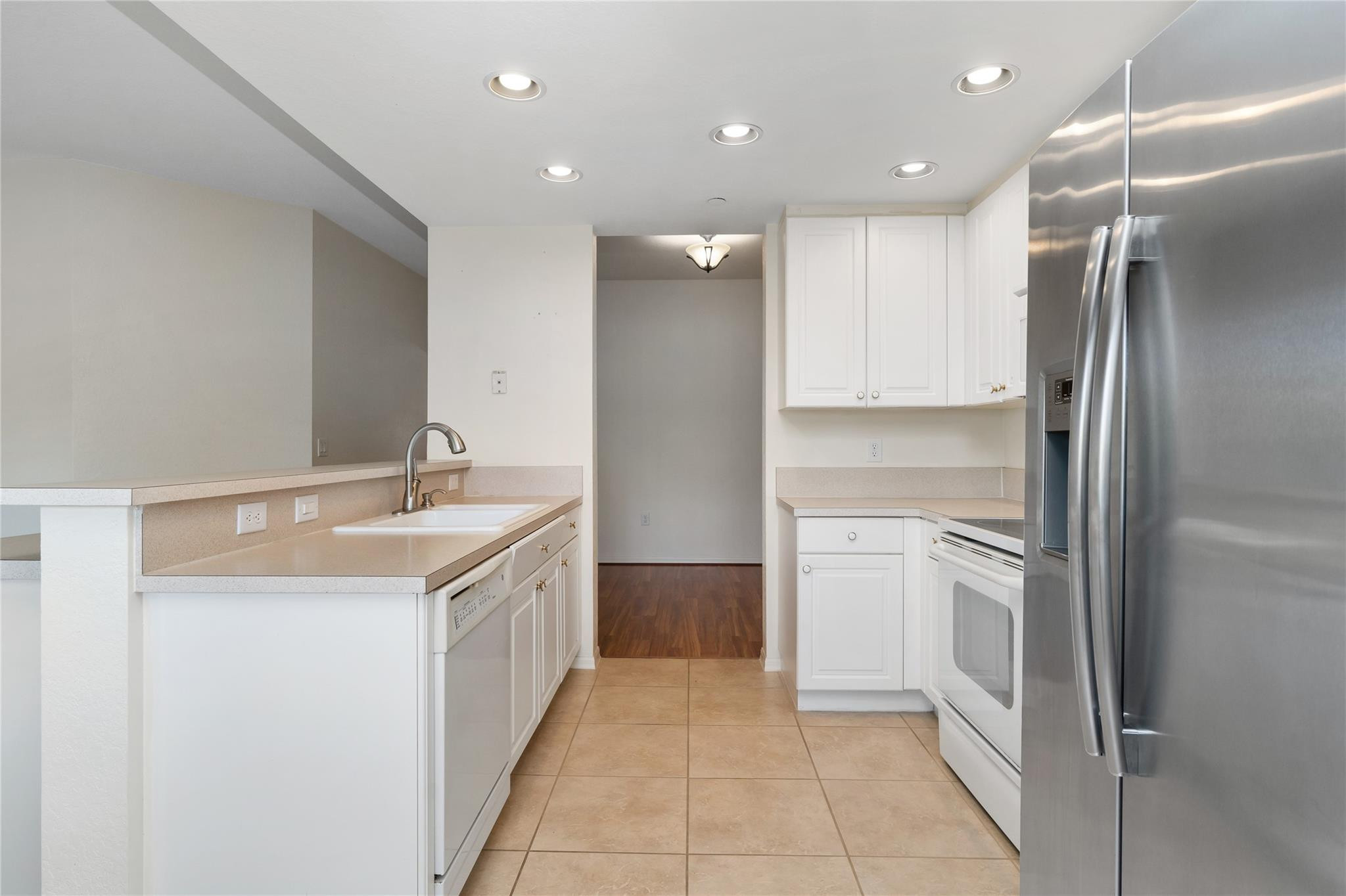 7715 Yardley Dr 113
