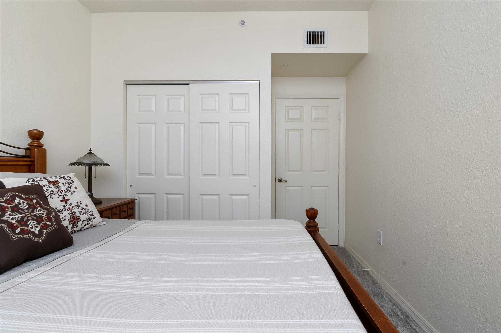 7715 Yardley Dr 113