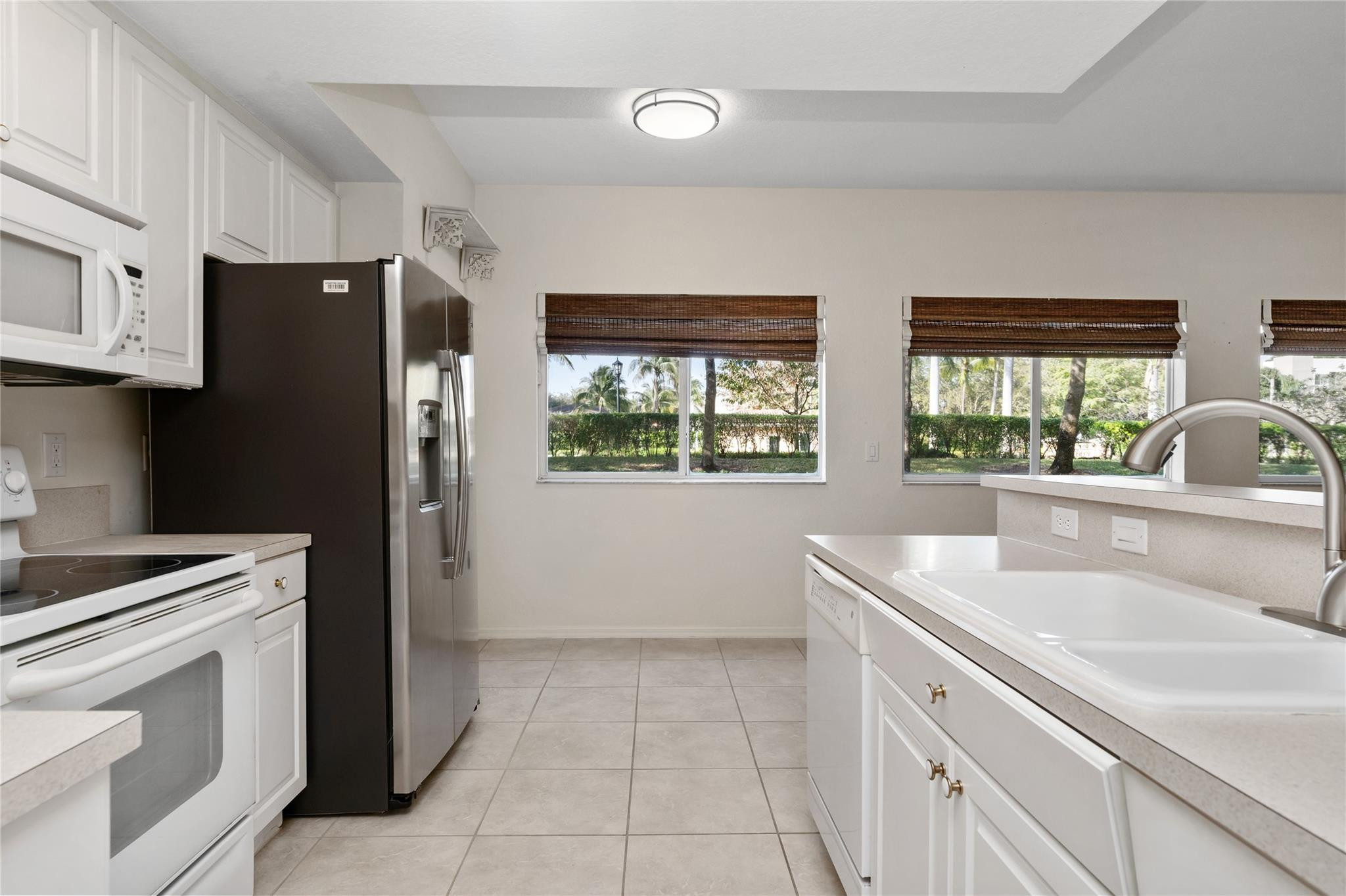 7715 Yardley Dr 113