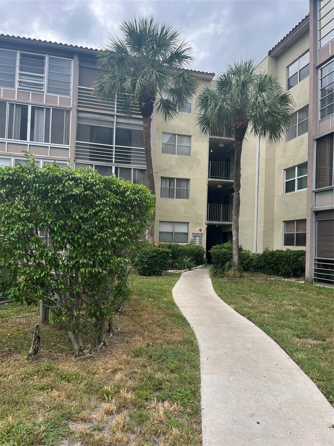 1800 N Lauderdale Ave 4311