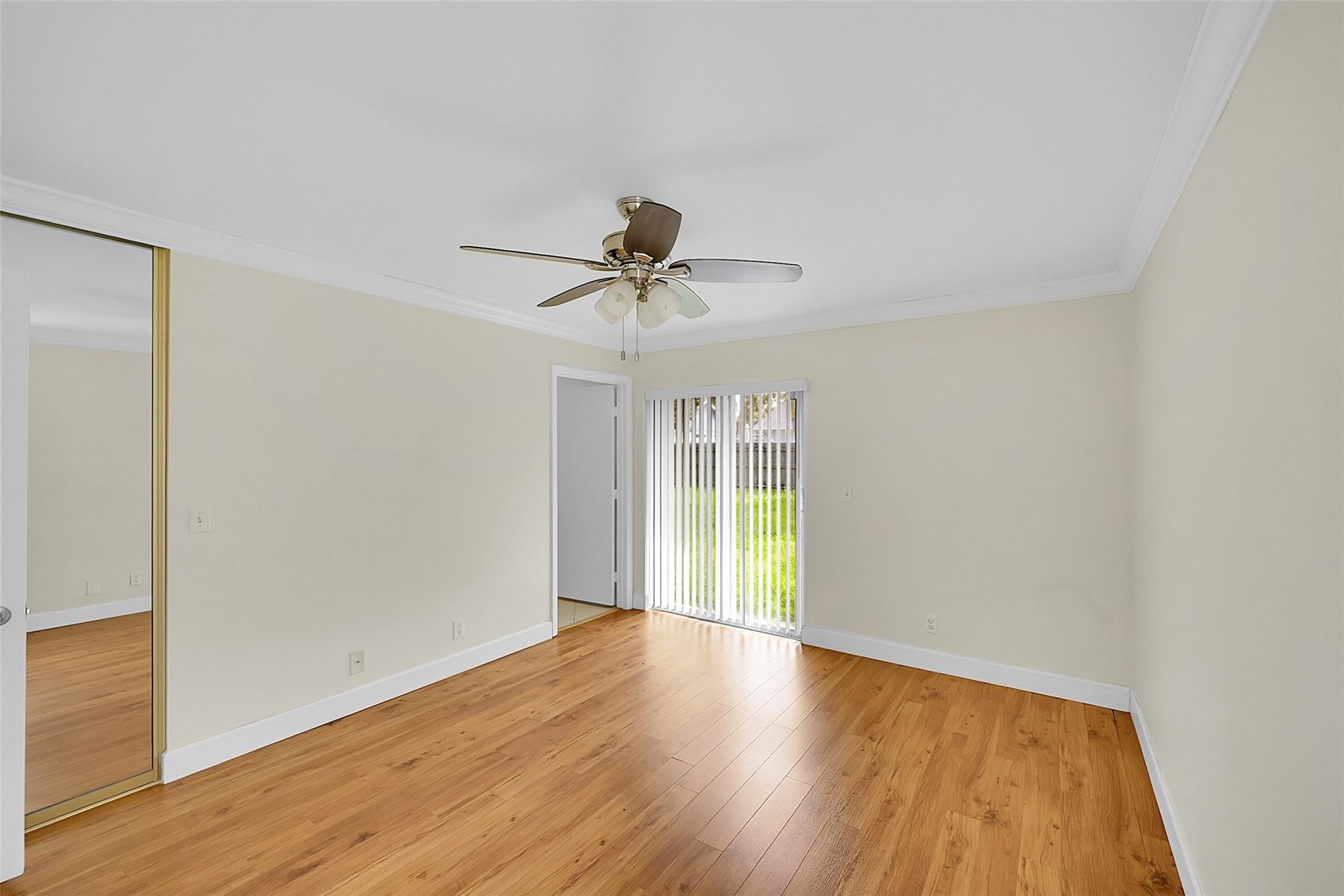 1046 NW 10th St
