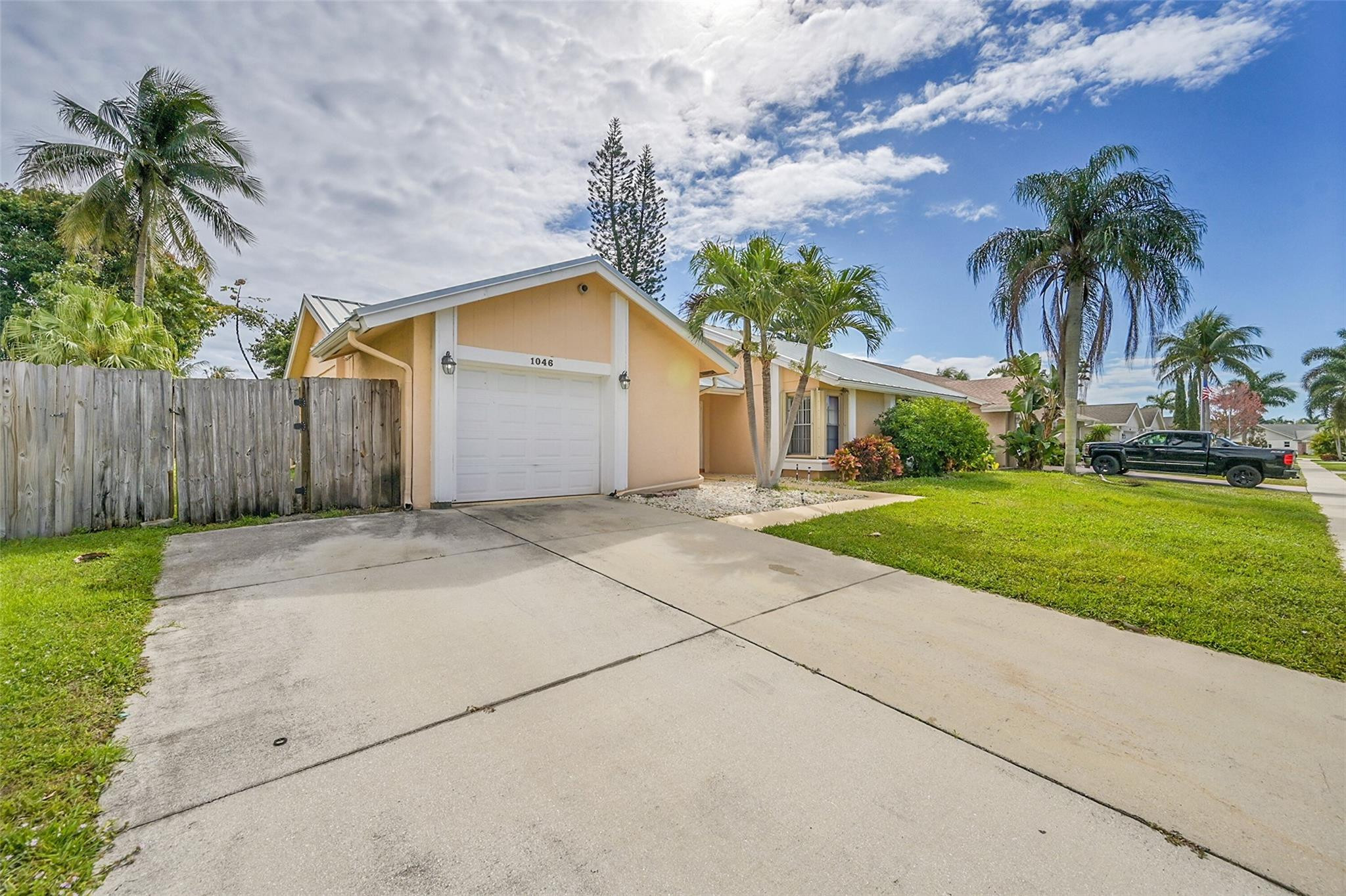 1046 NW 10th St