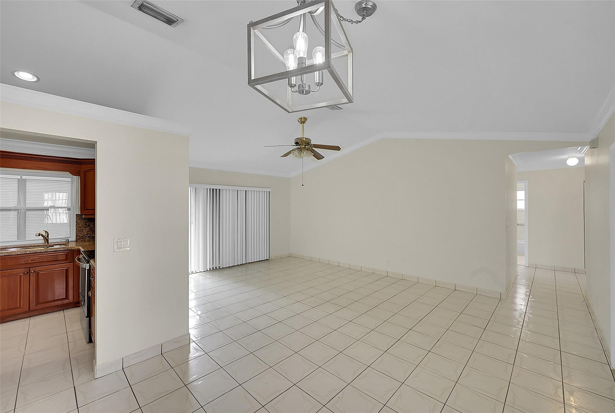 1046 NW 10th St
