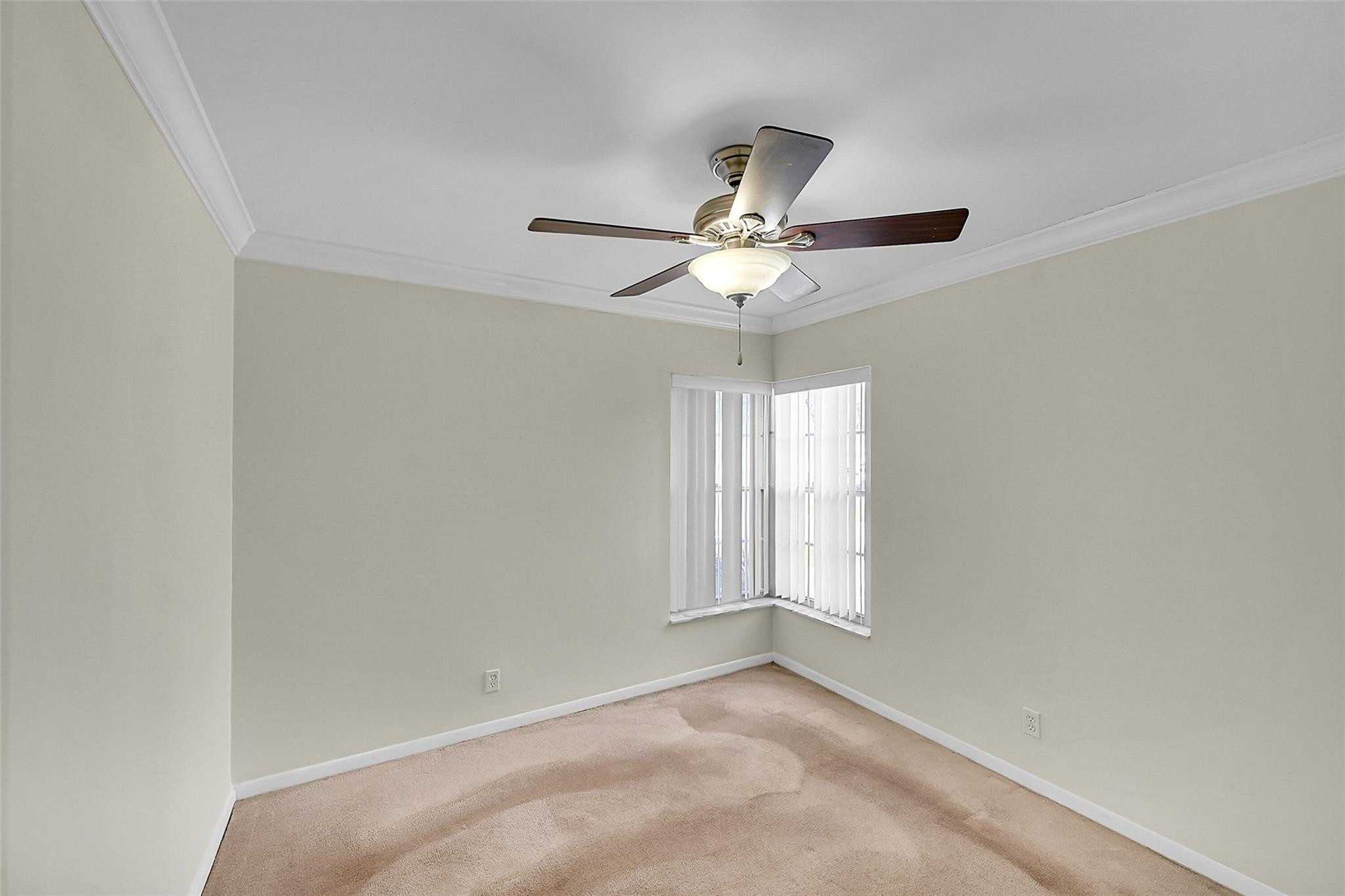1046 NW 10th St