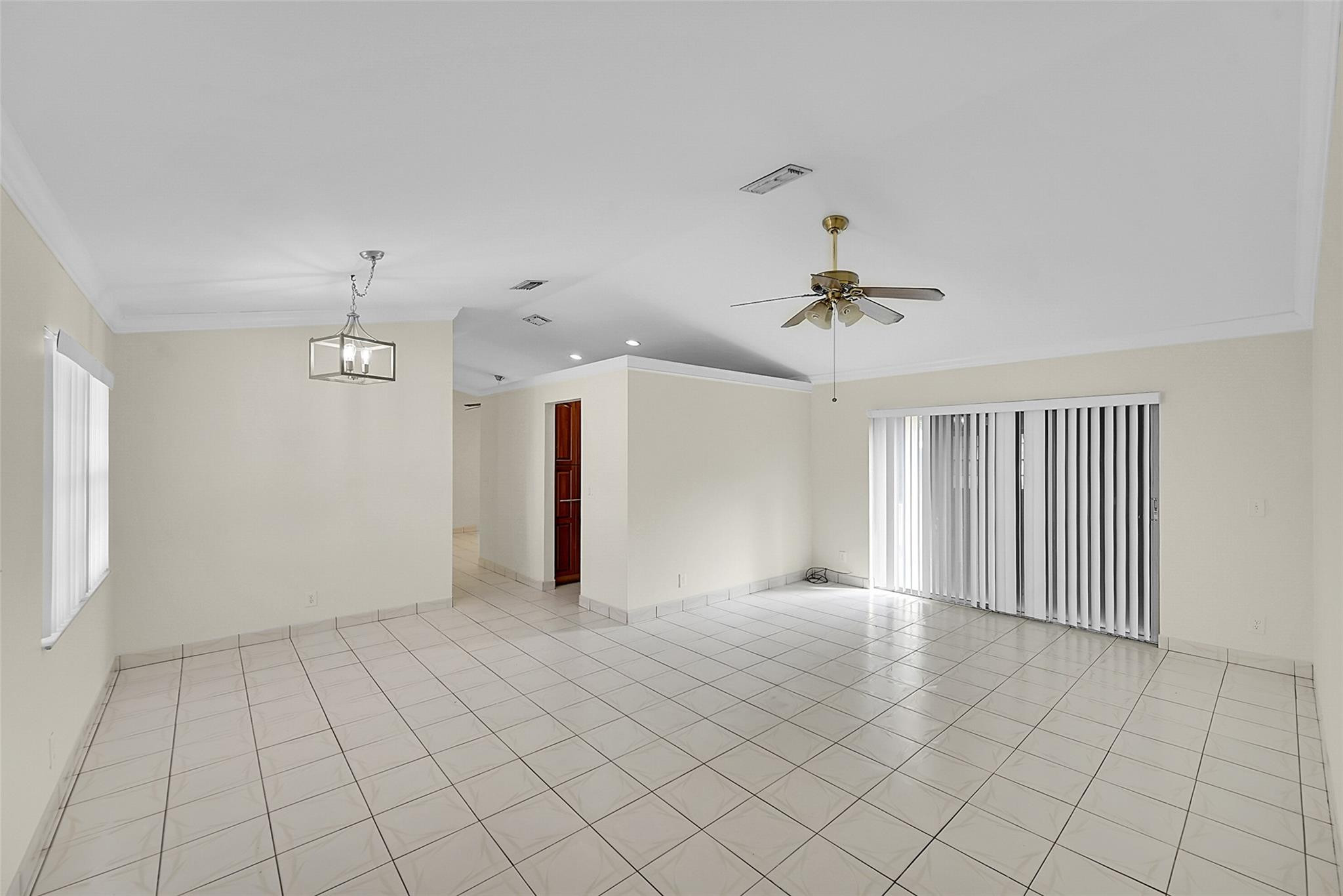 1046 NW 10th St