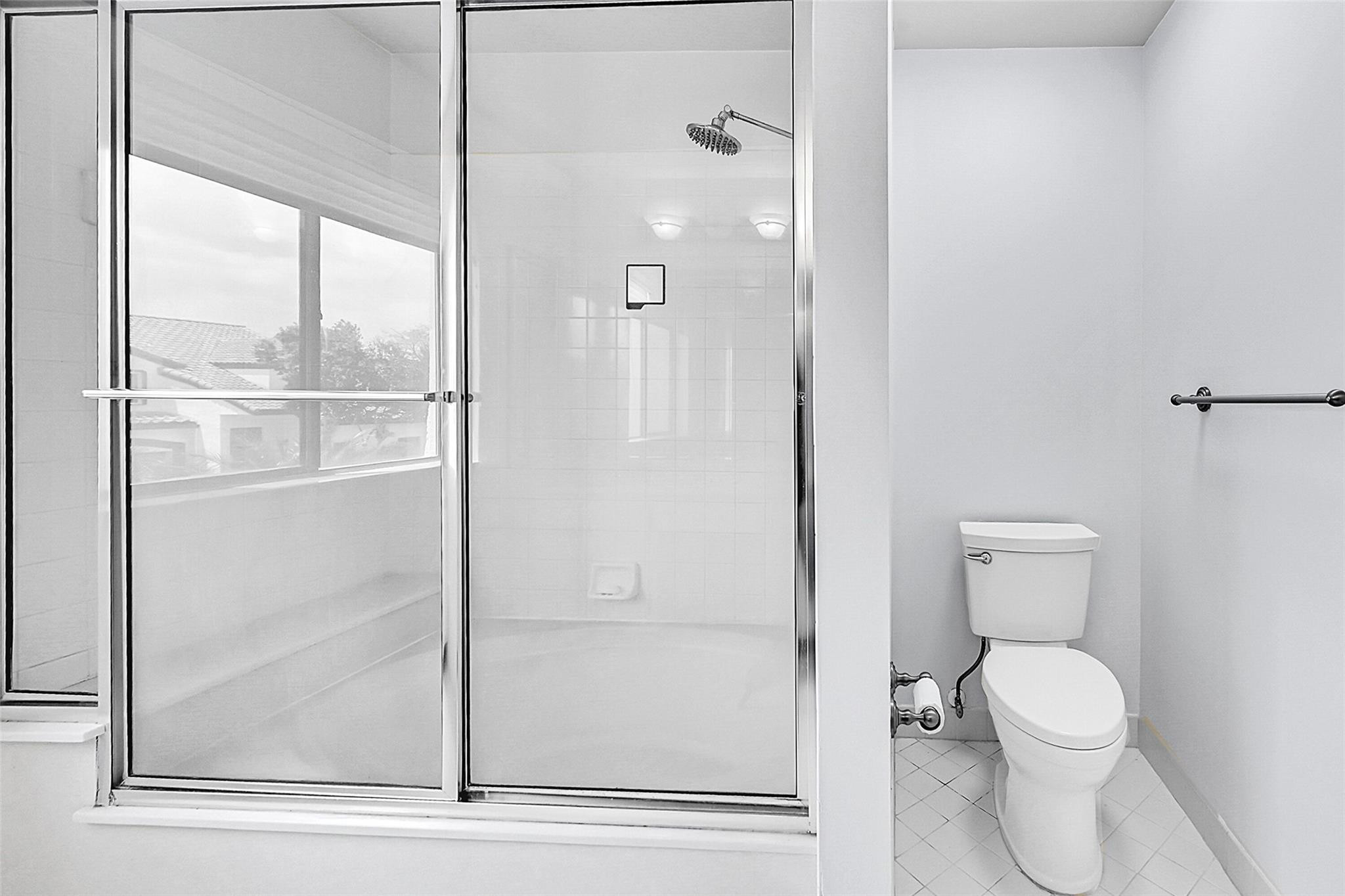 7525 NW 61st Ter 7525