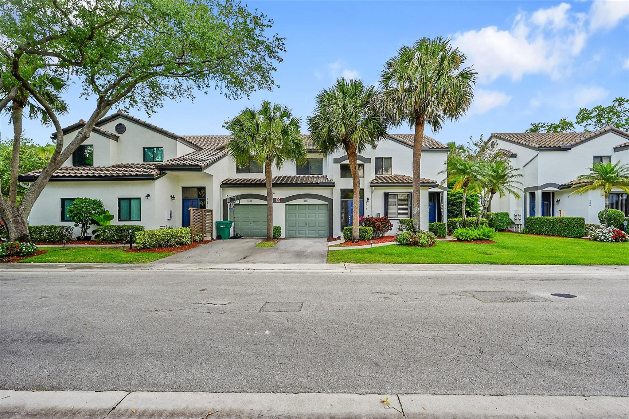 7525 NW 61st Ter 7525