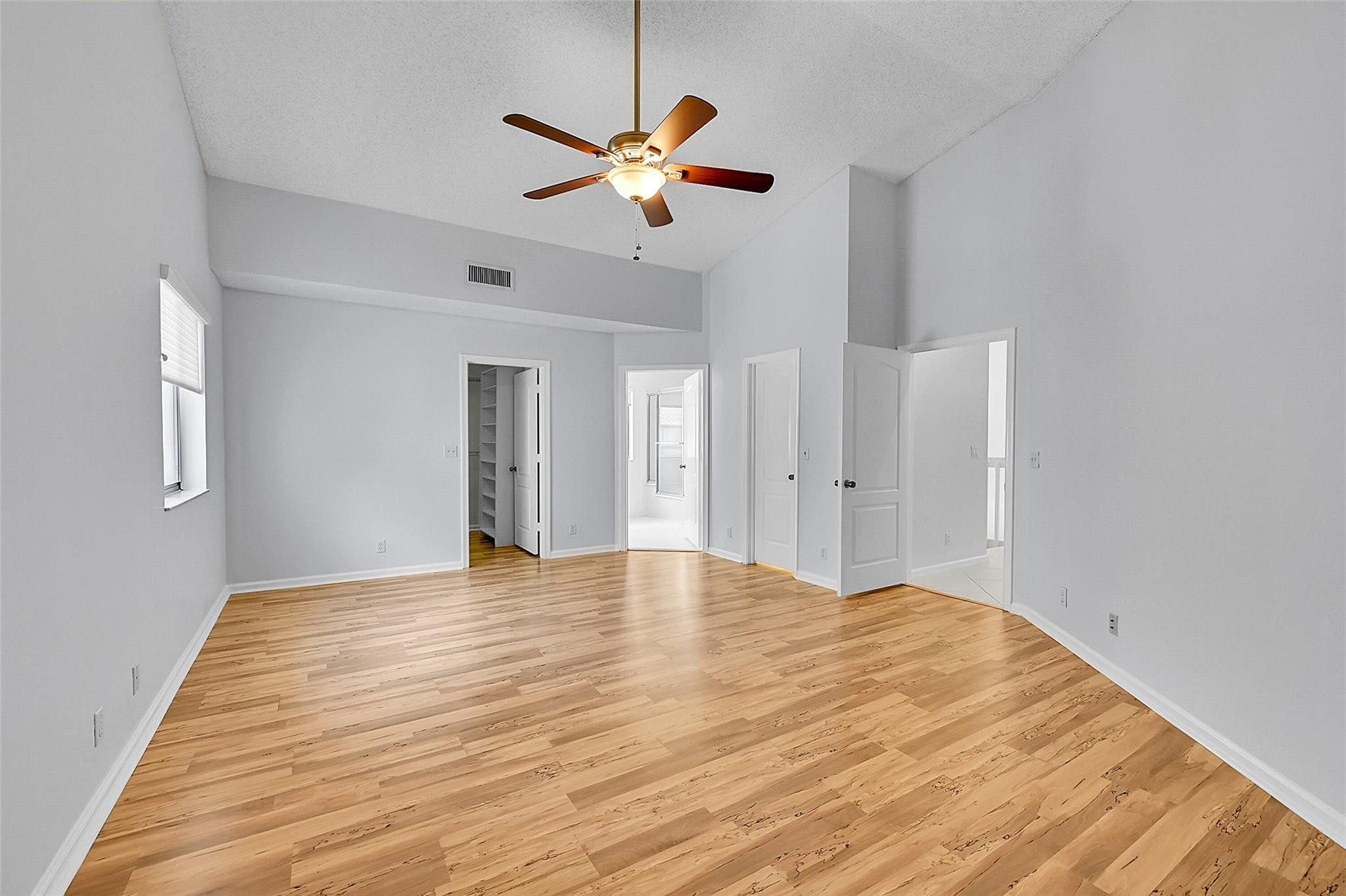 7525 NW 61st Ter 7525