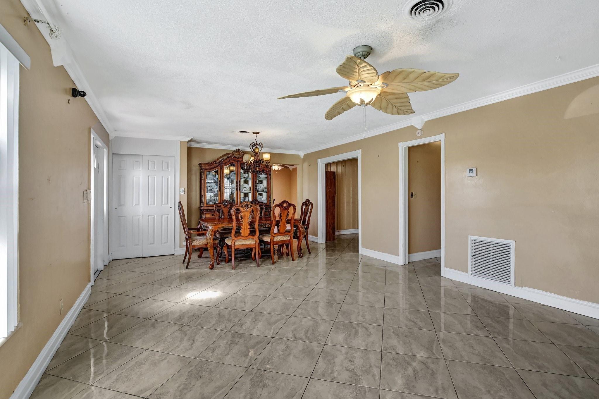 1831 NW 63rd Ave