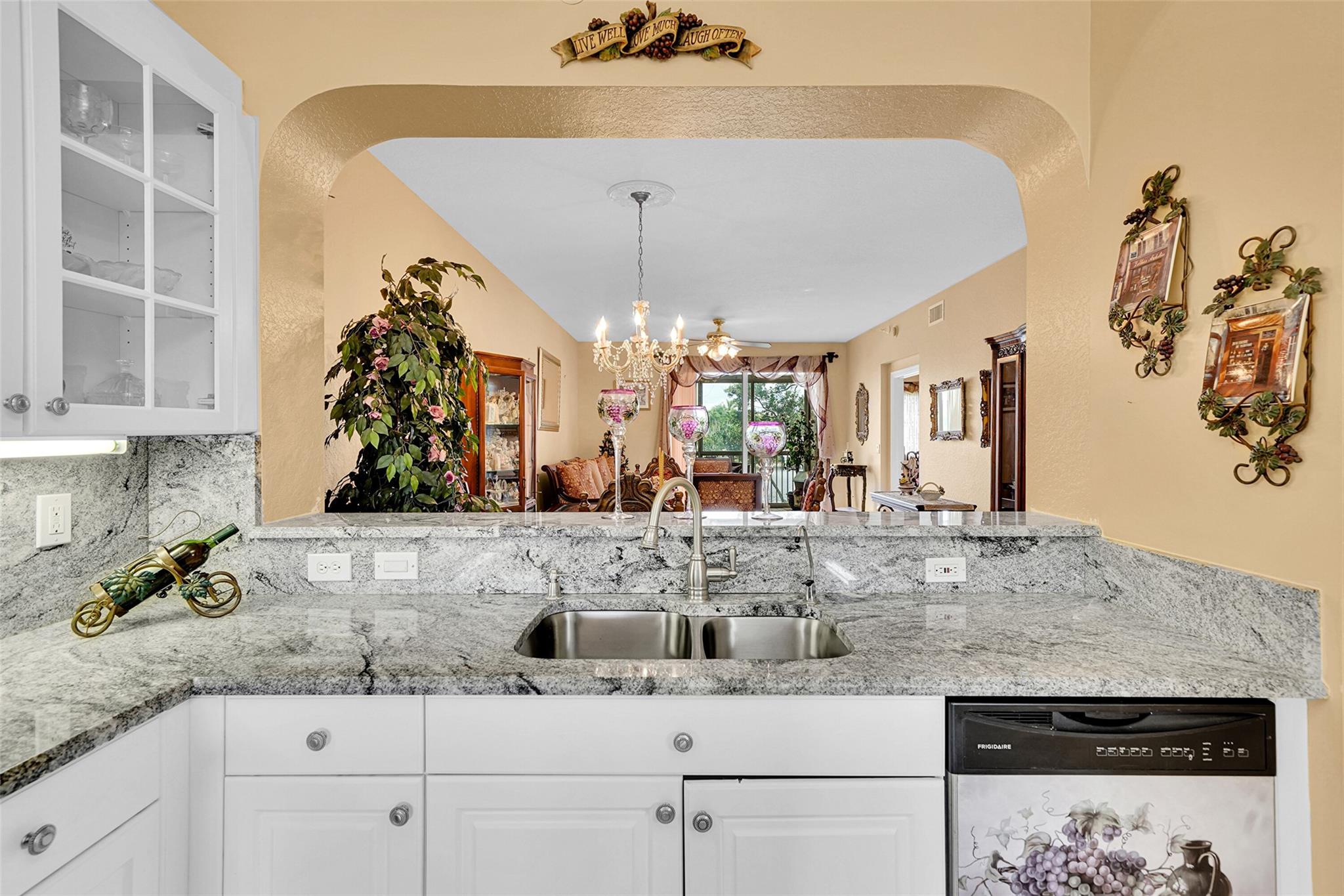 7739 Southampton Ter 209