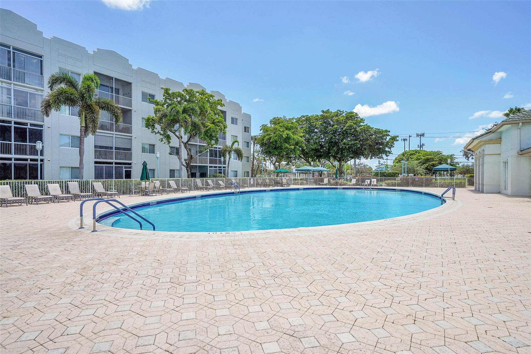 7739 Southampton Ter 209