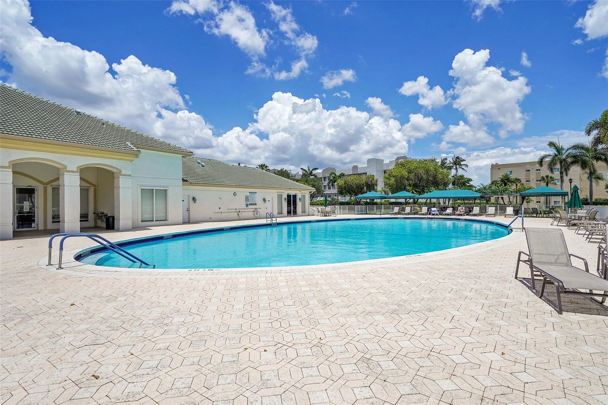 7739 Southampton Ter 209