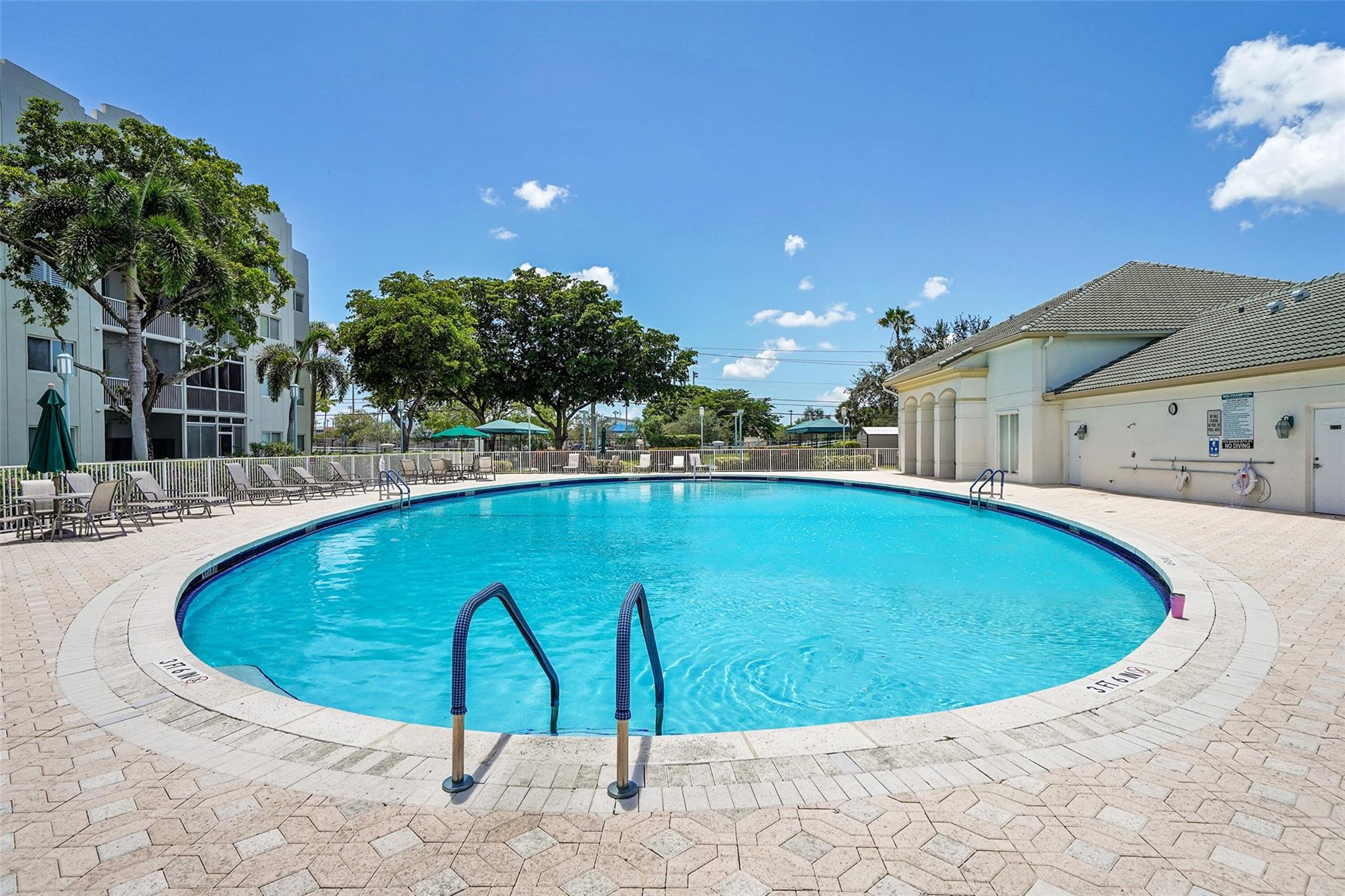 7739 Southampton Ter 209