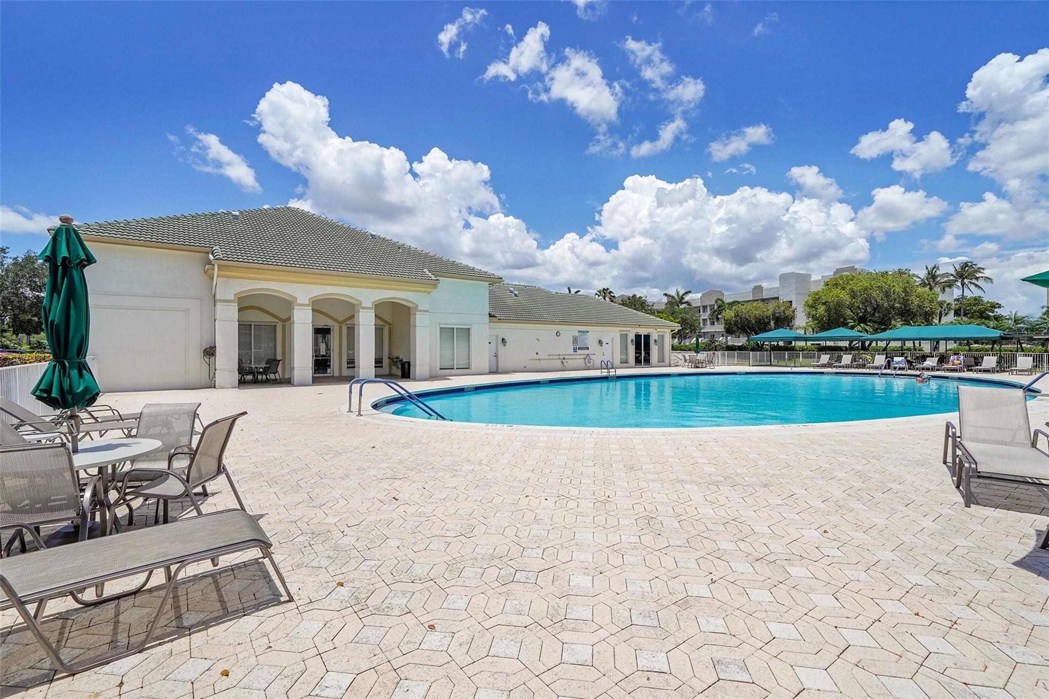 7739 Southampton Ter 209