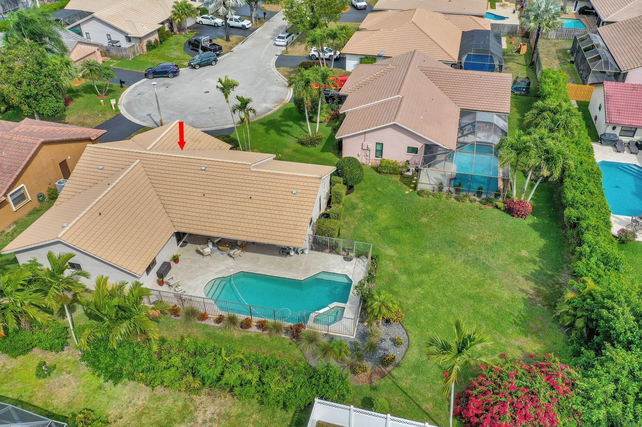 5301 NW 65th Ter
