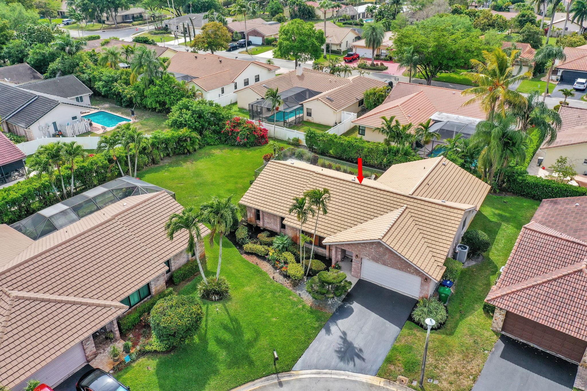 5301 NW 65th Ter