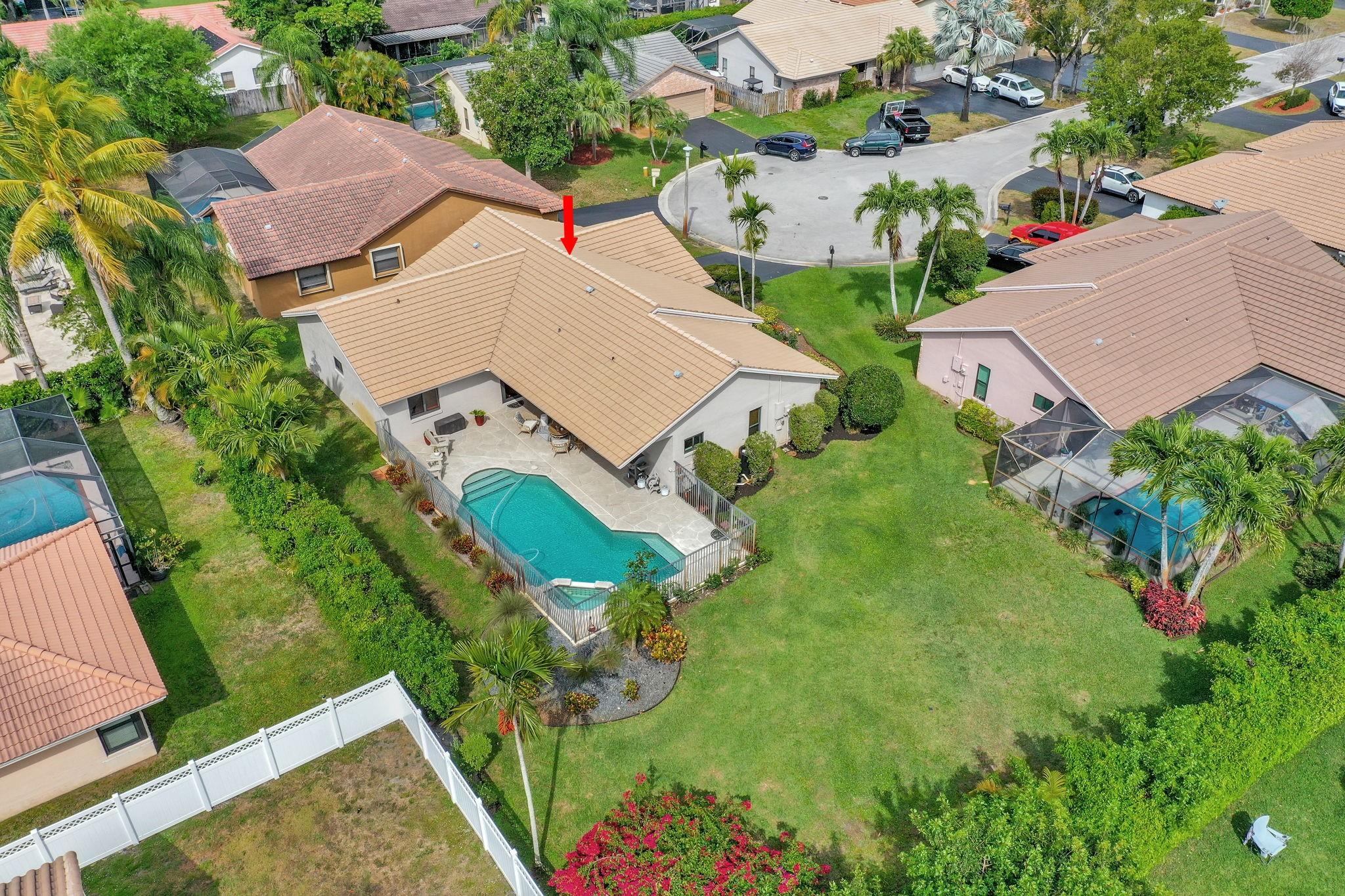 5301 NW 65th Ter