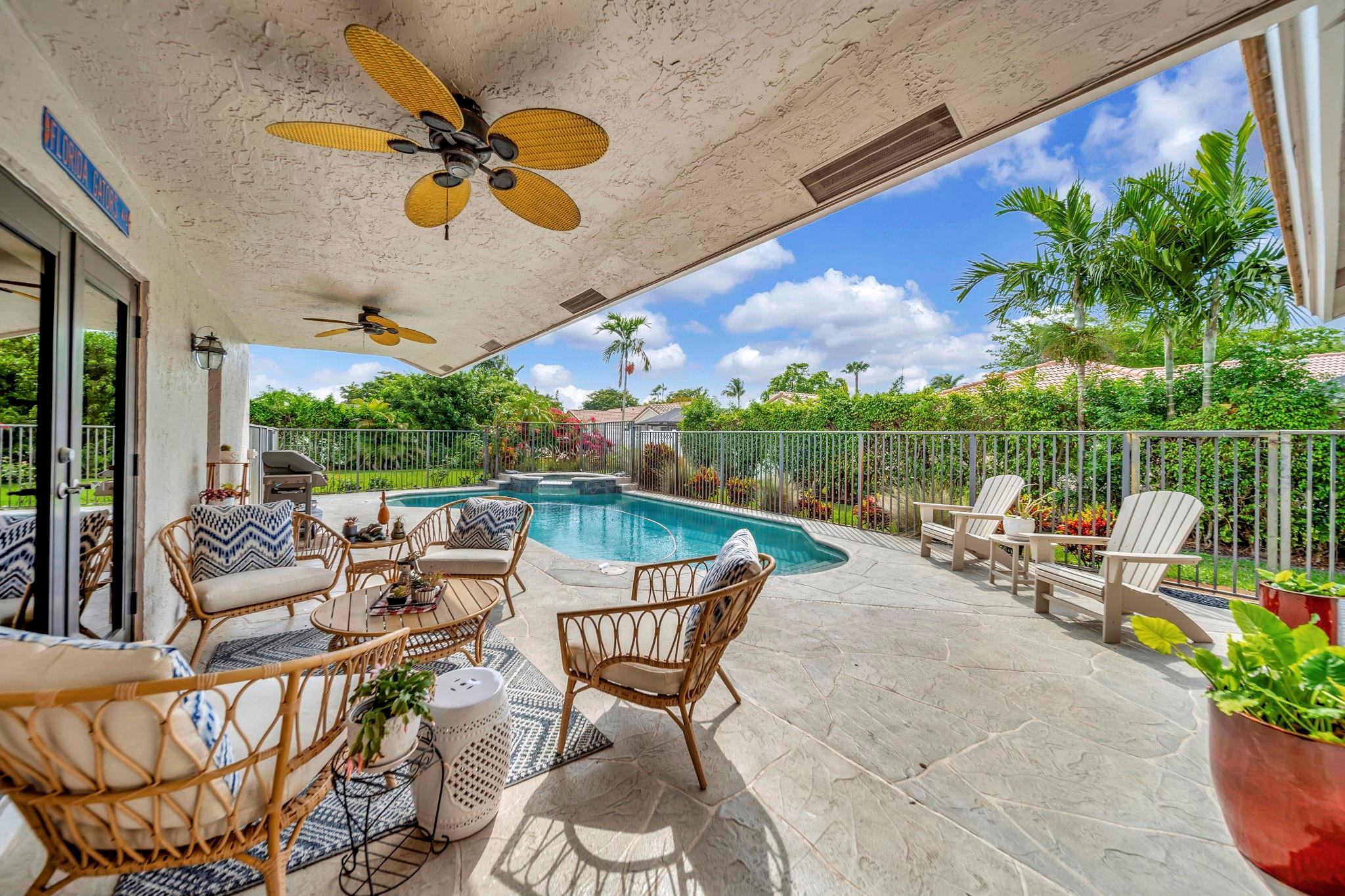 5301 NW 65th Ter