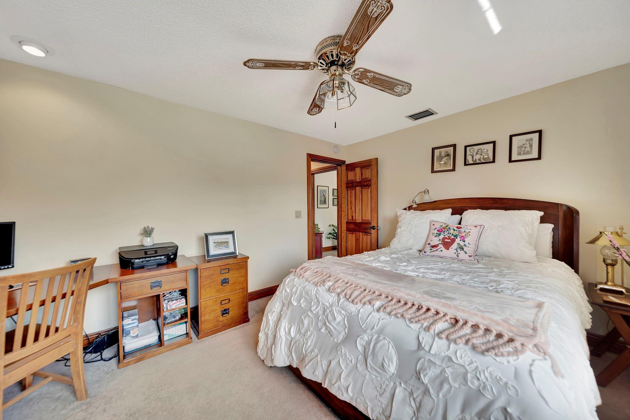 5301 NW 65th Ter