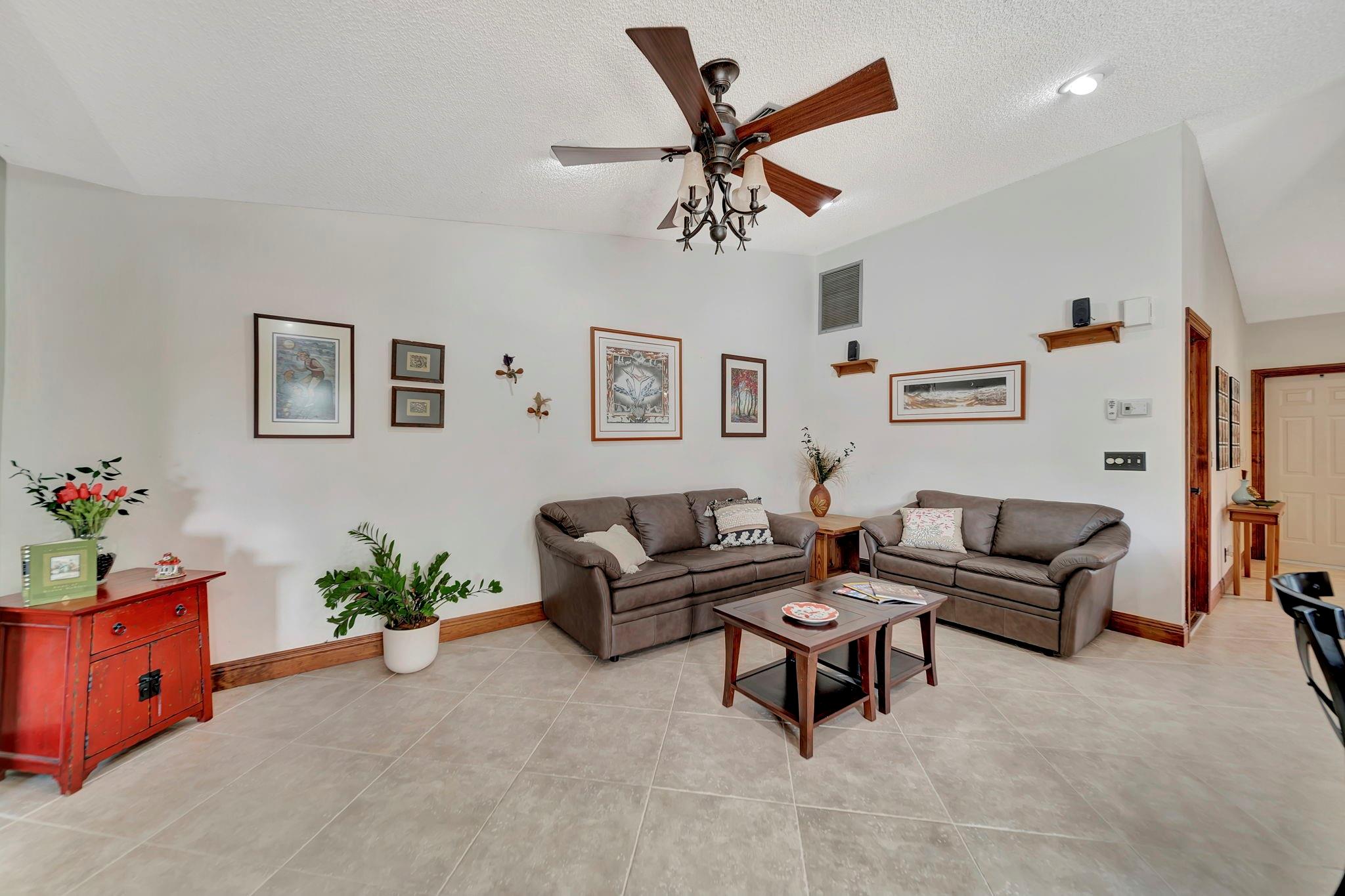5301 NW 65th Ter
