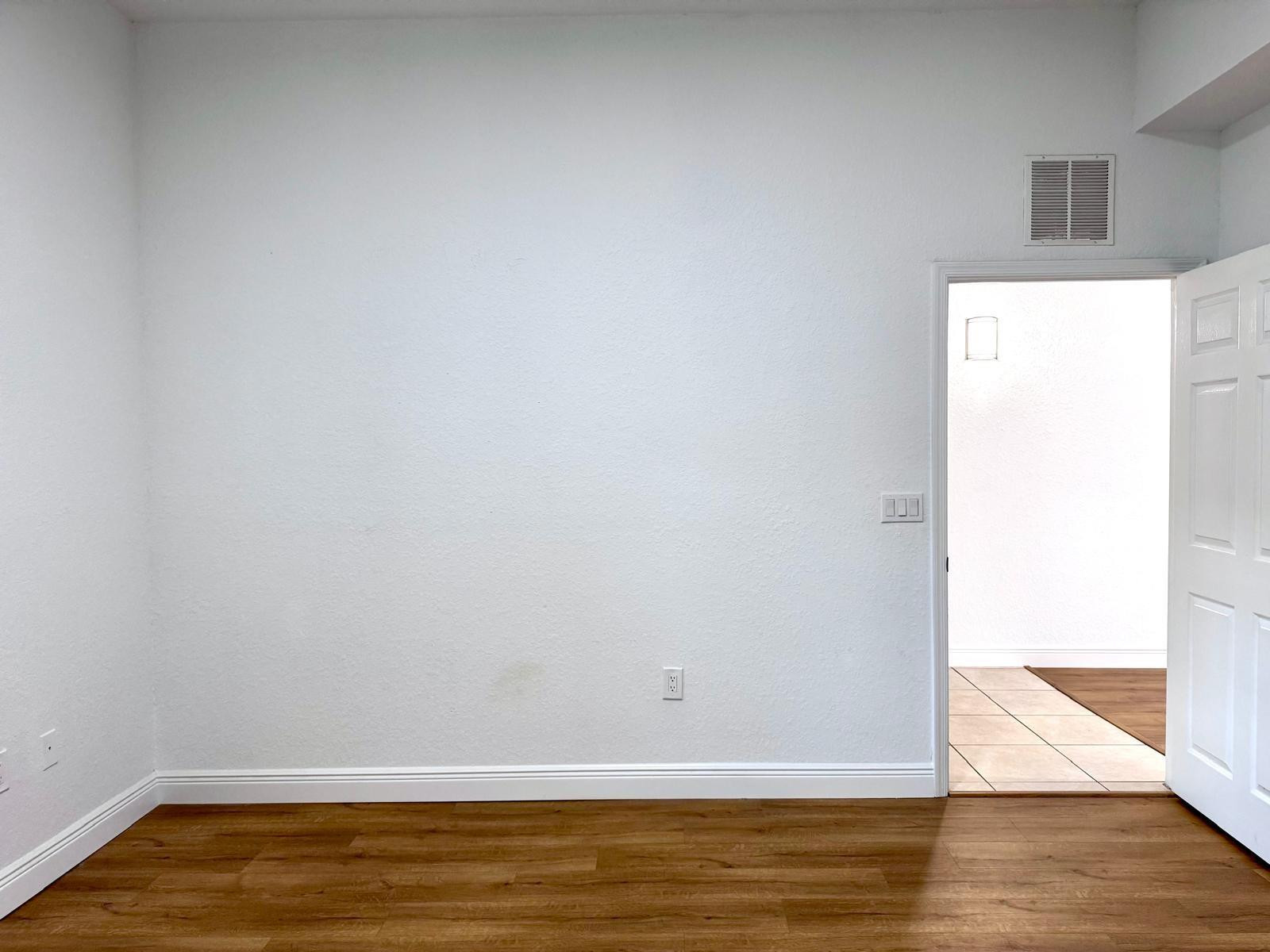 2801 Riverside Dr 103 S