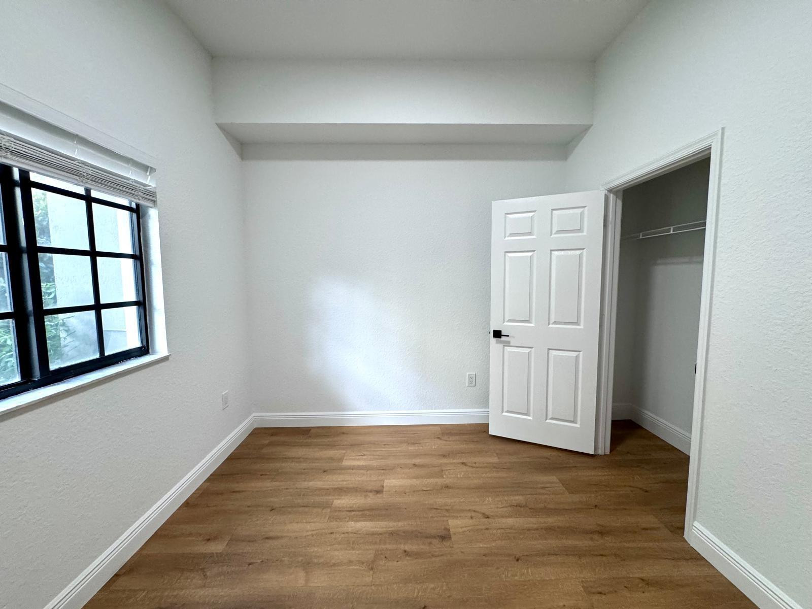 2801 Riverside Dr 103 S