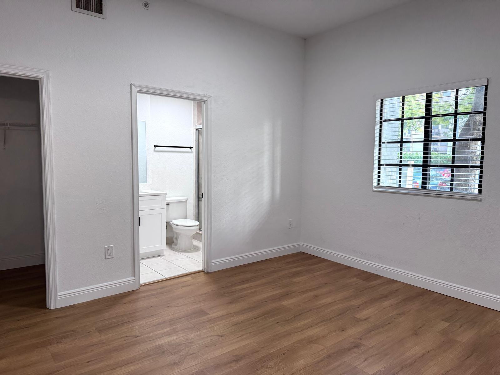 2801 Riverside Dr 103 S