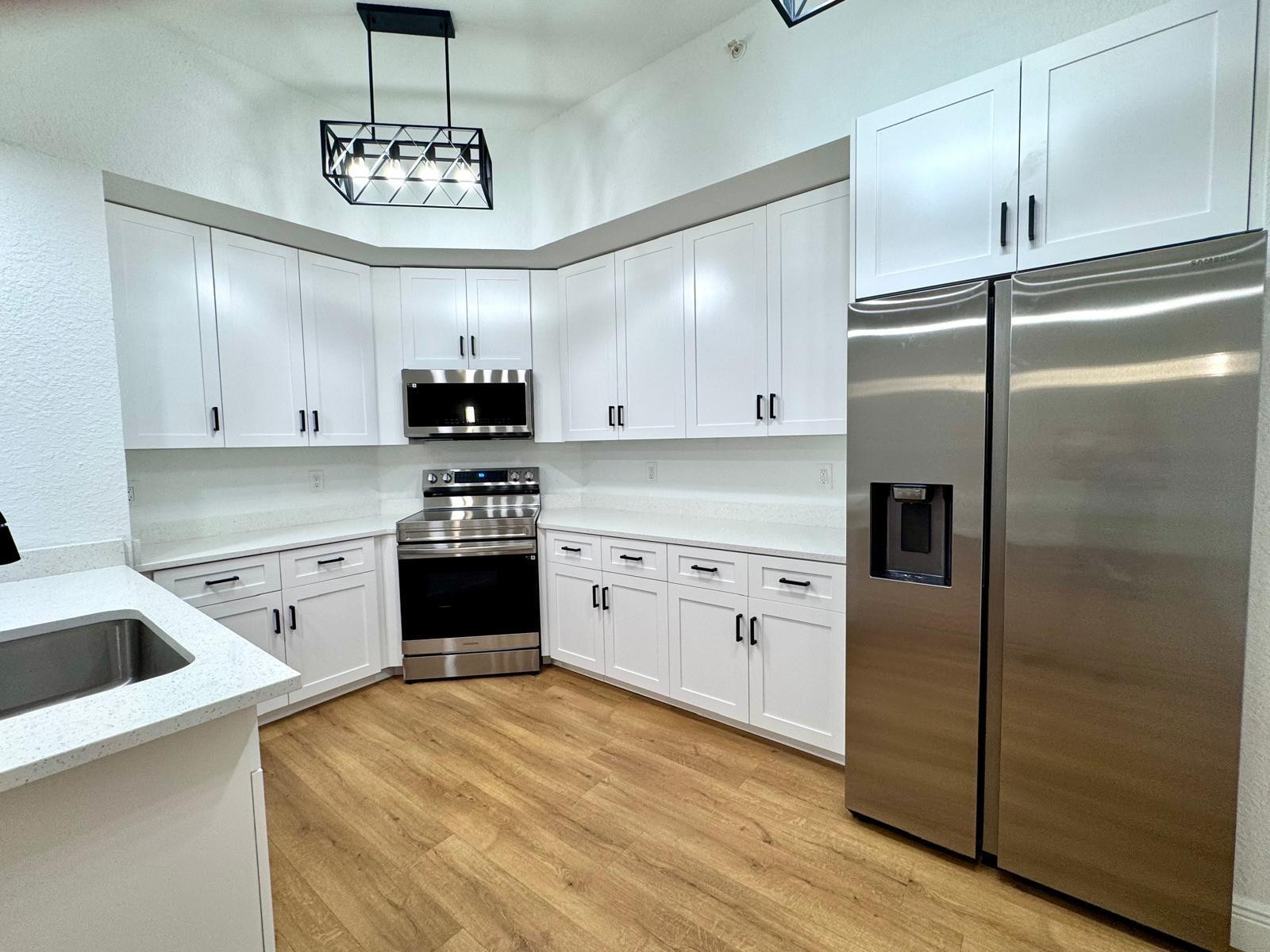 2801 Riverside Dr 103 S