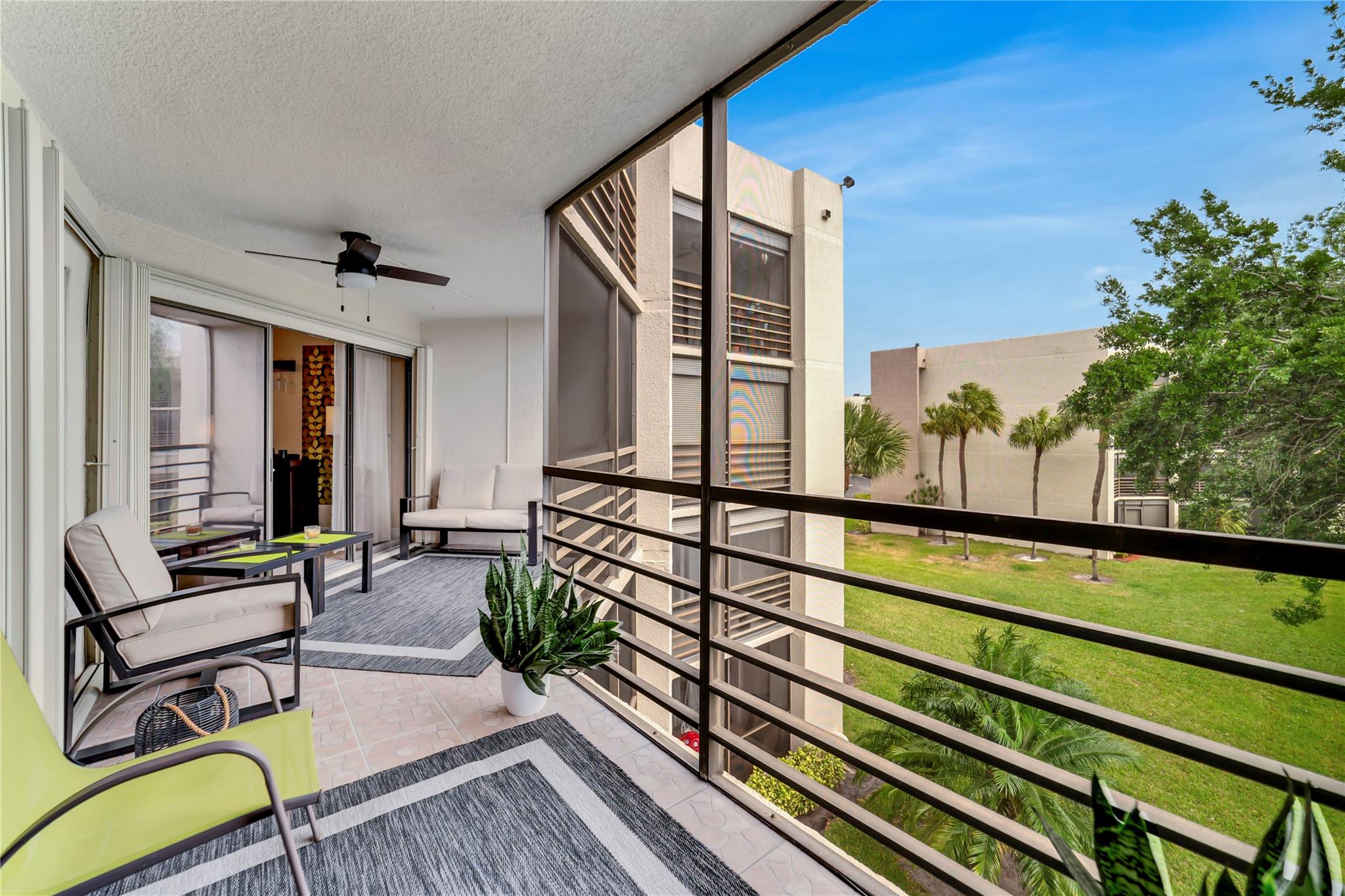 5701 Camino Del Sol 303