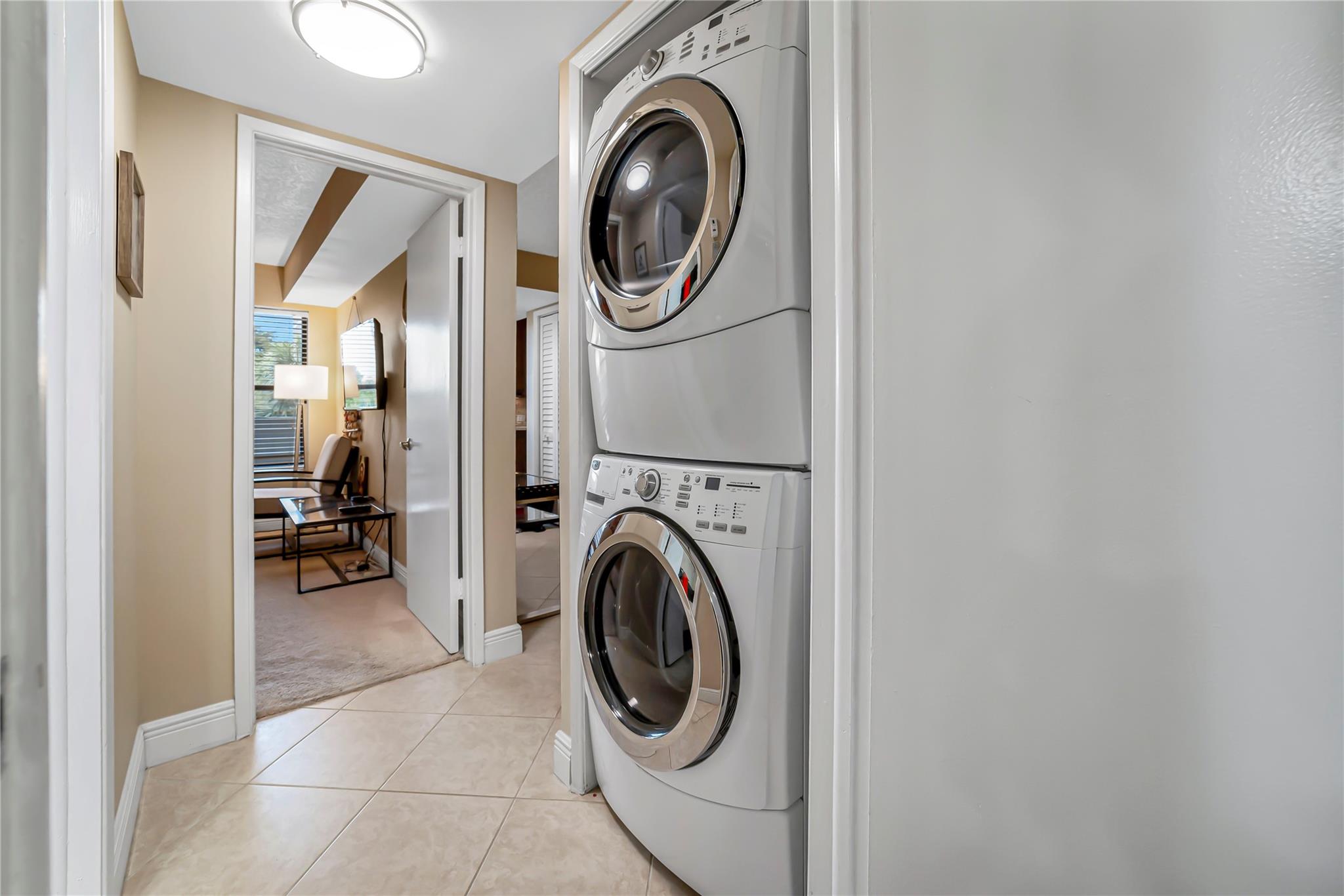 5701 Camino Del Sol 303