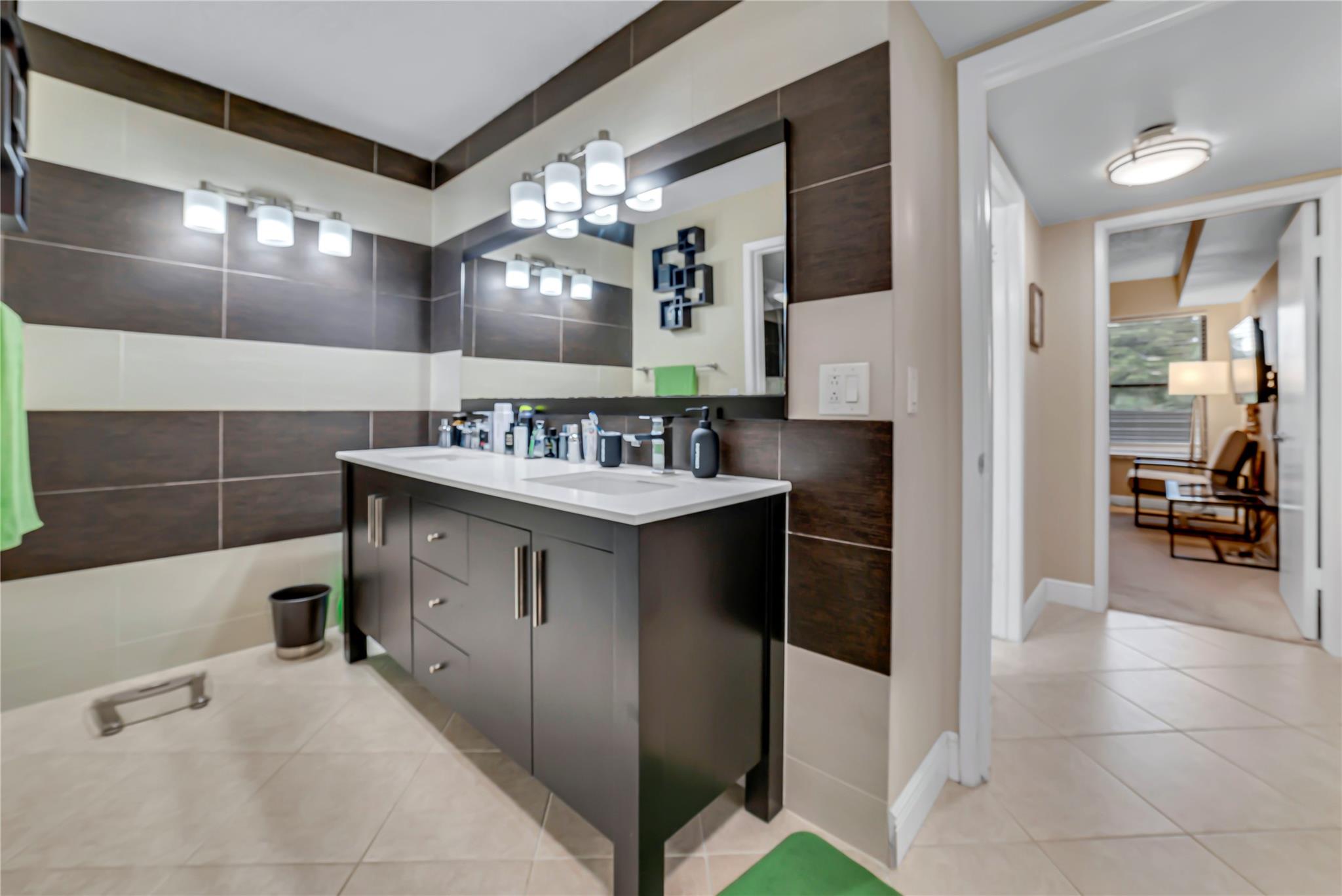 5701 Camino Del Sol 303