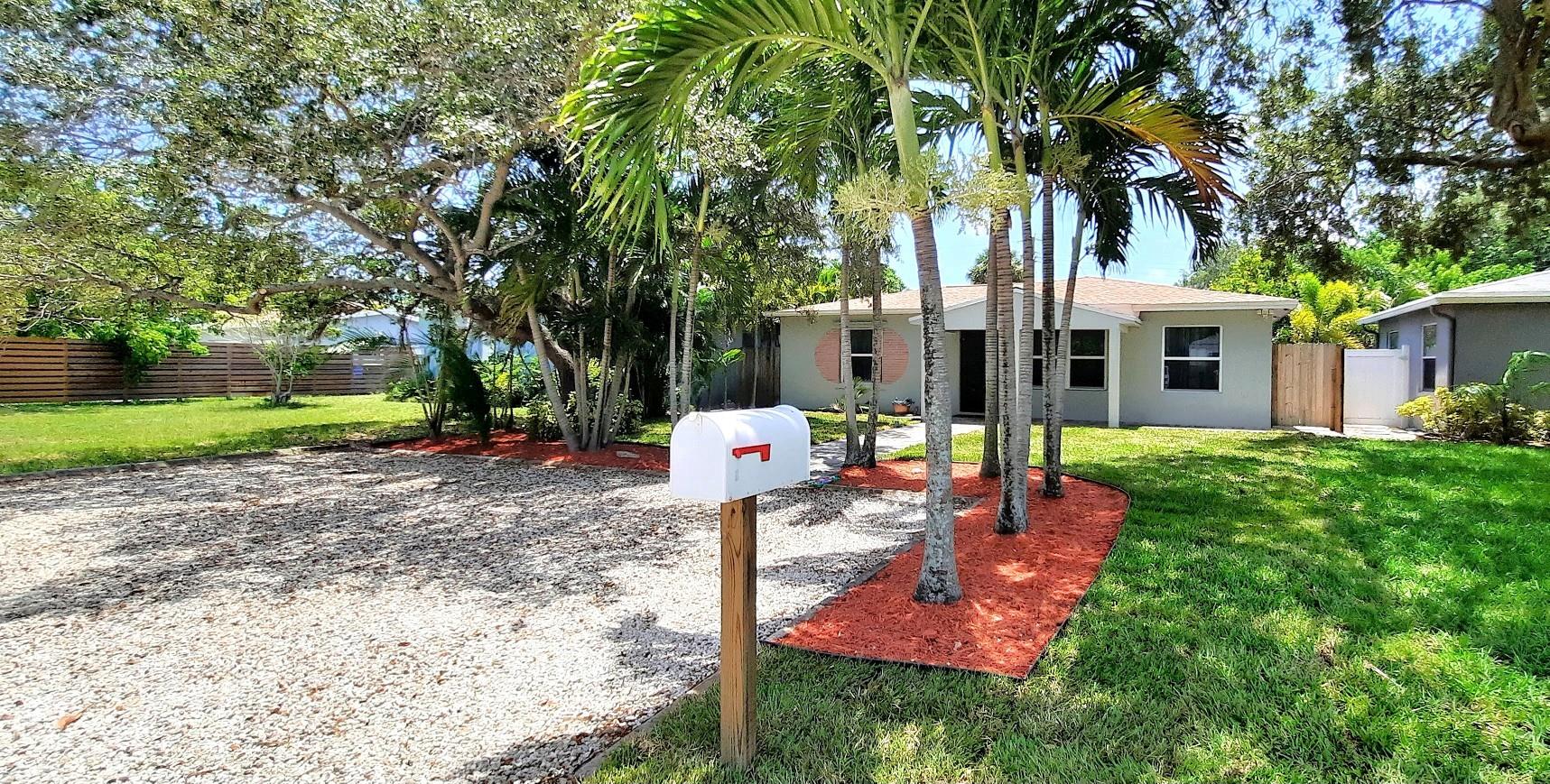 410 SW 10 St
