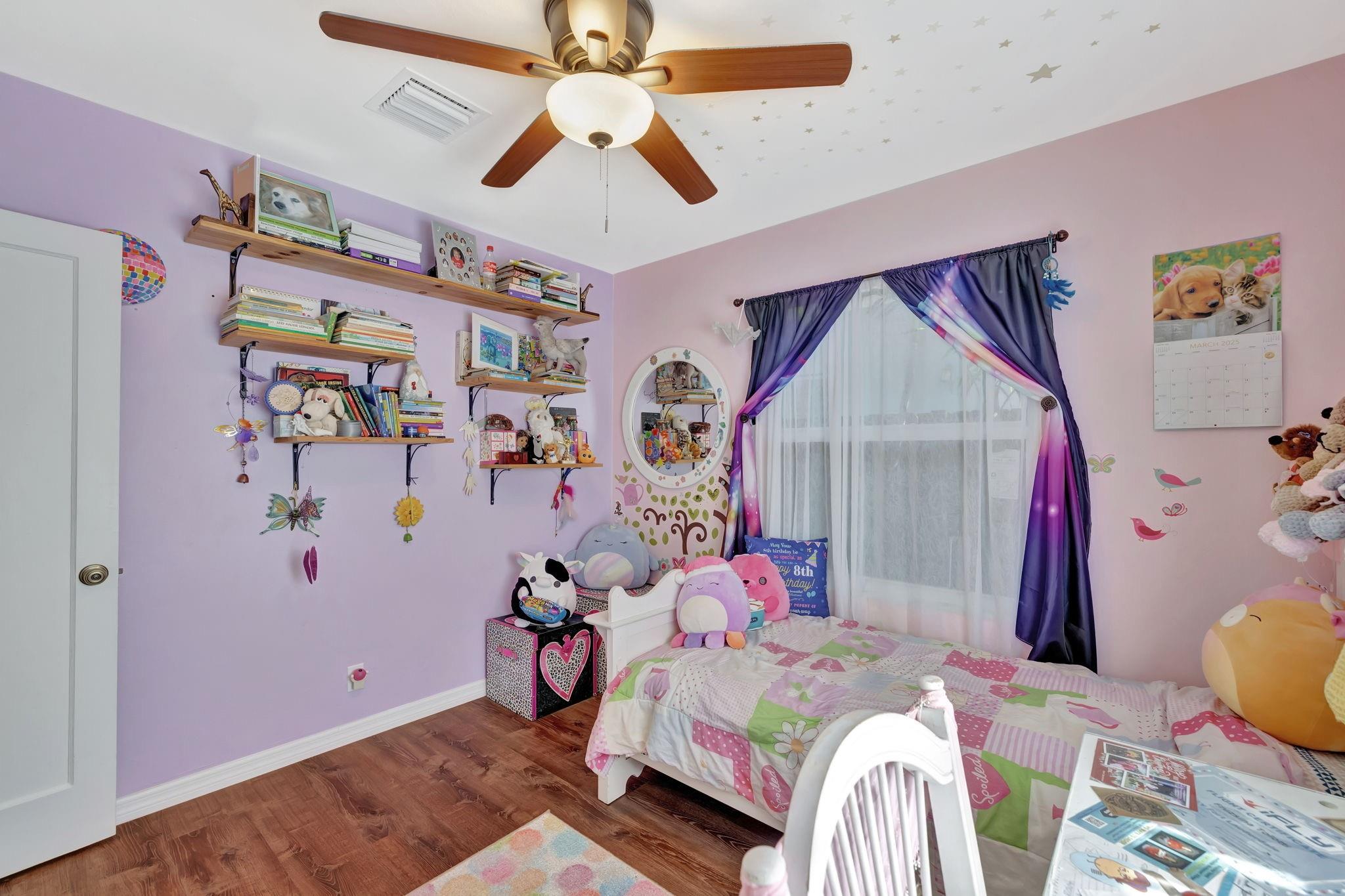 410 SW 10 St