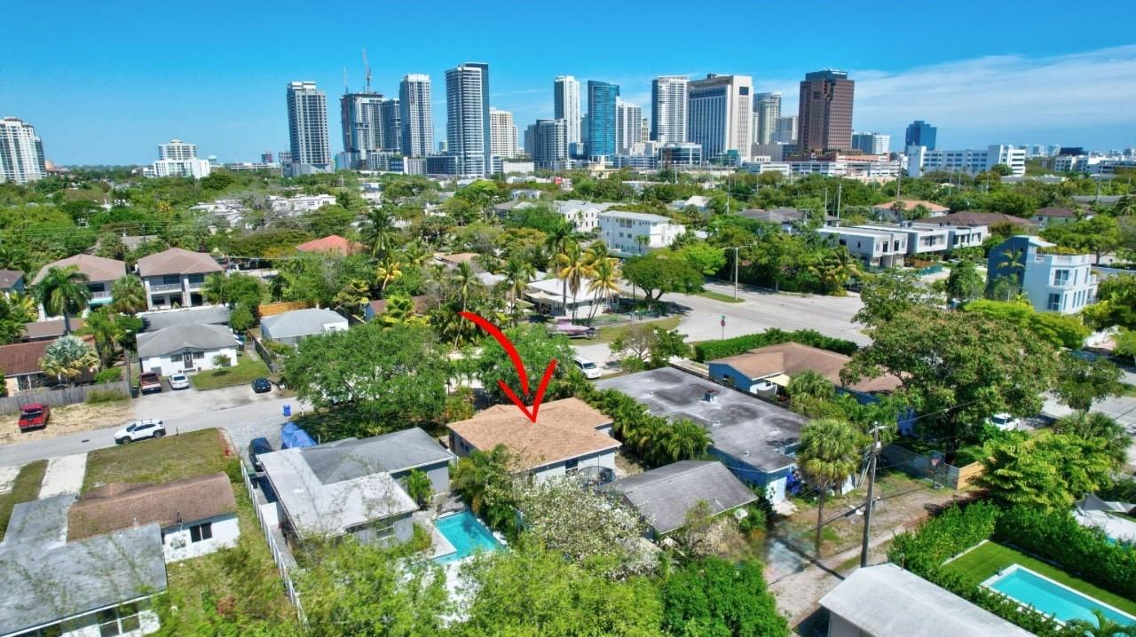 410 SW 10 St