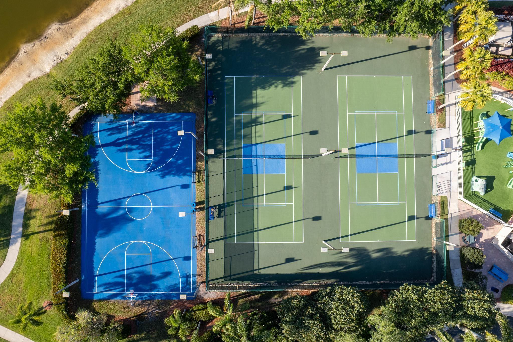 3590 Old Lighthouse Circle