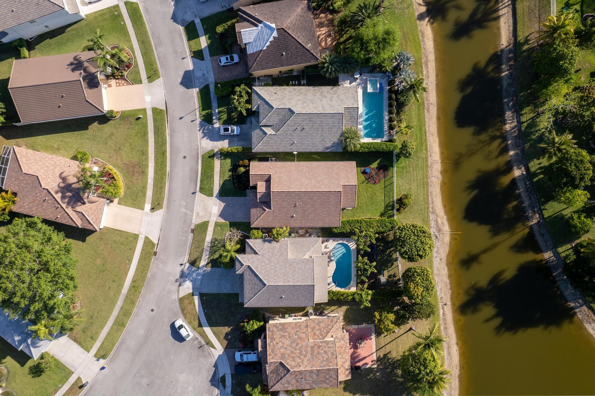 3590 Old Lighthouse Circle