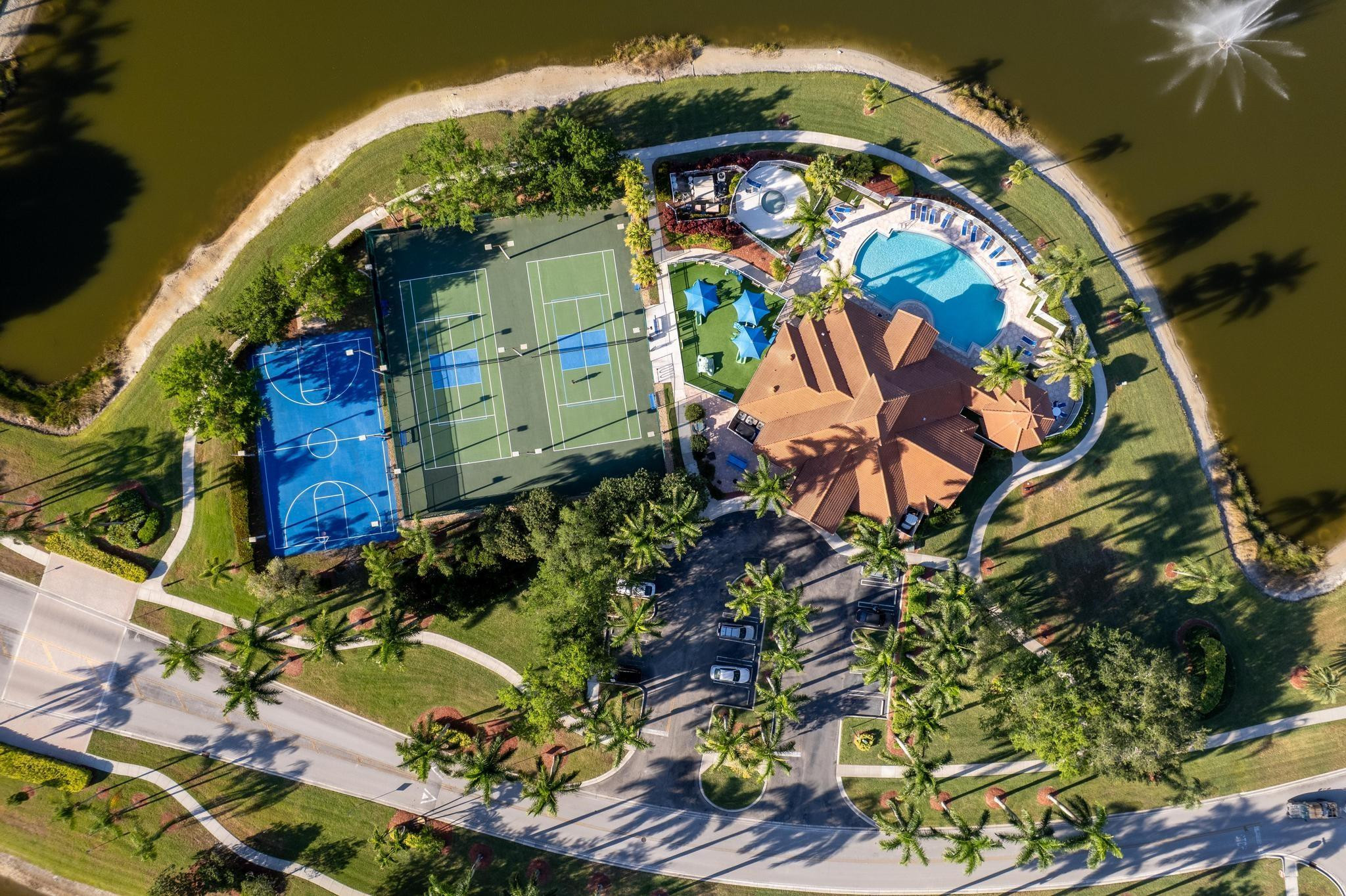 3590 Old Lighthouse Circle