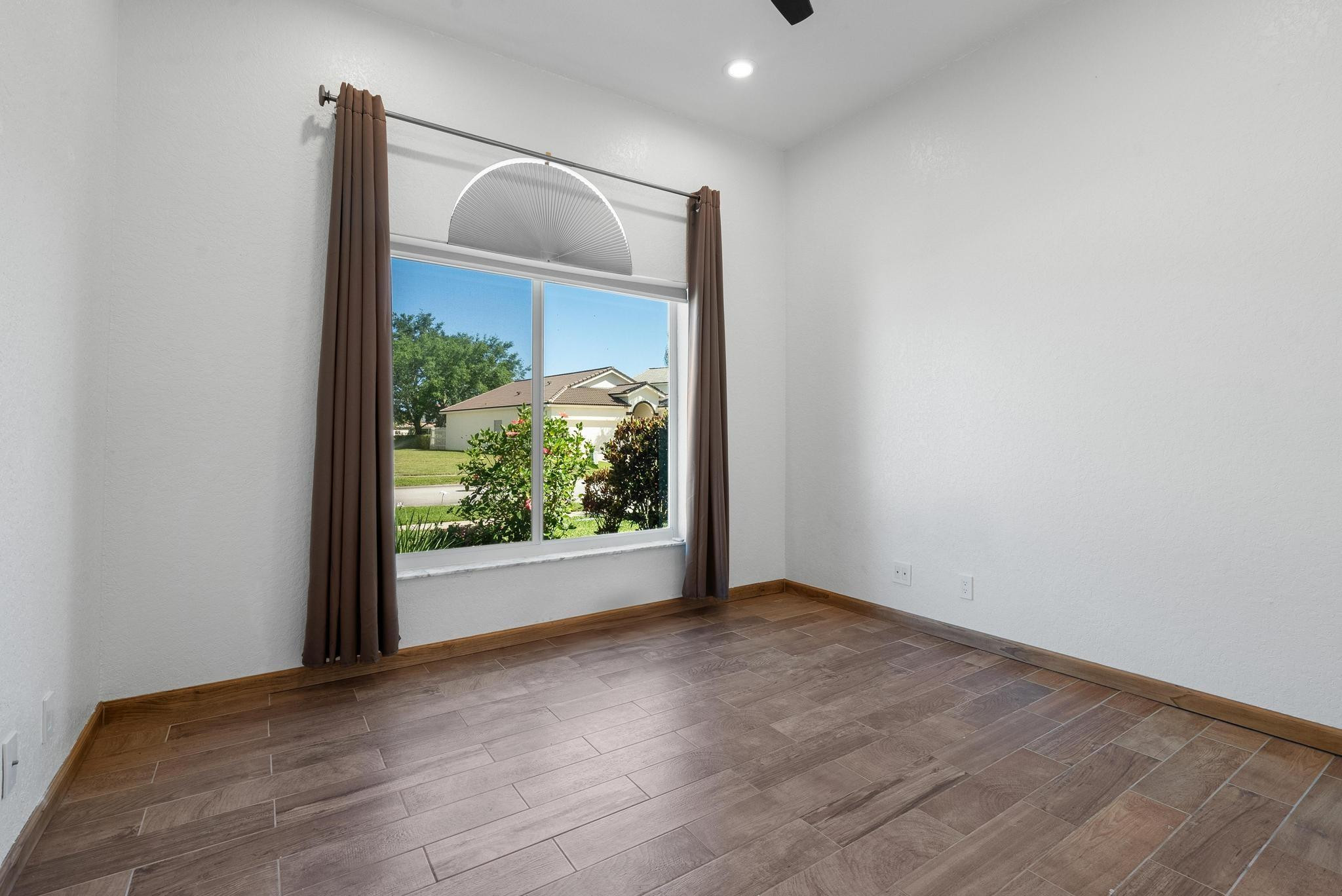 3590 Old Lighthouse Circle