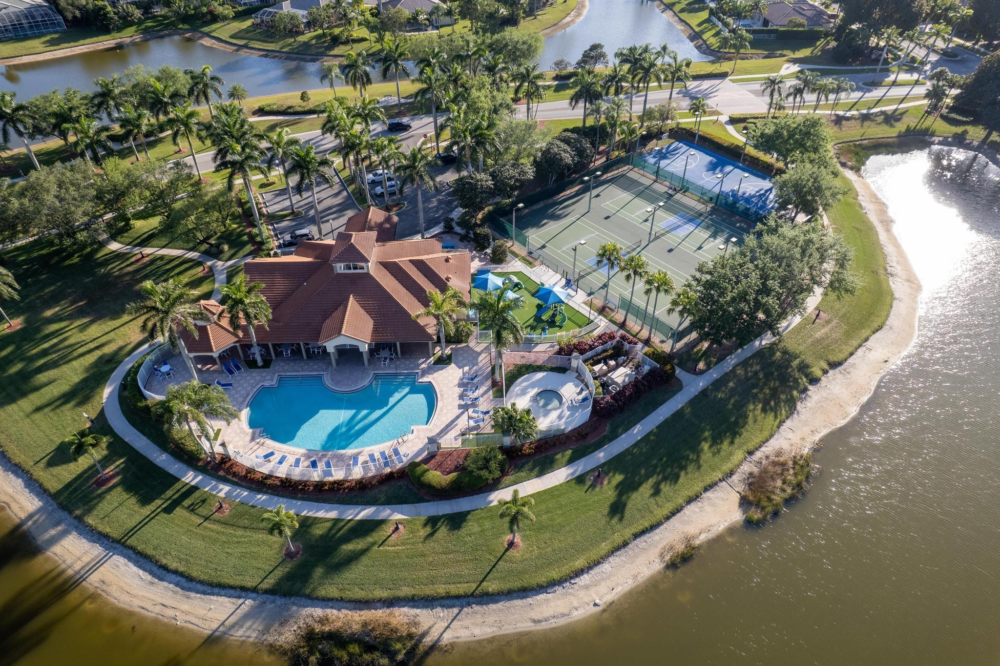 3590 Old Lighthouse Circle