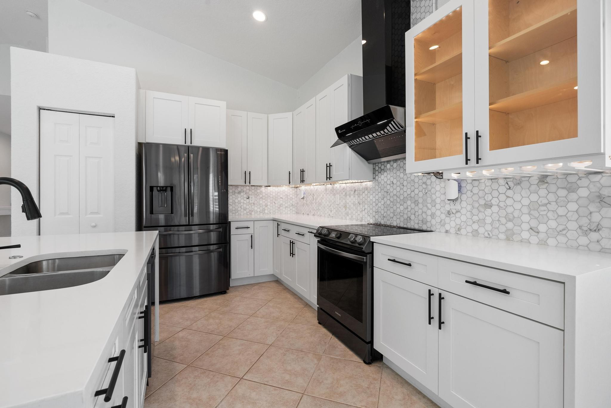 3590 Old Lighthouse Circle