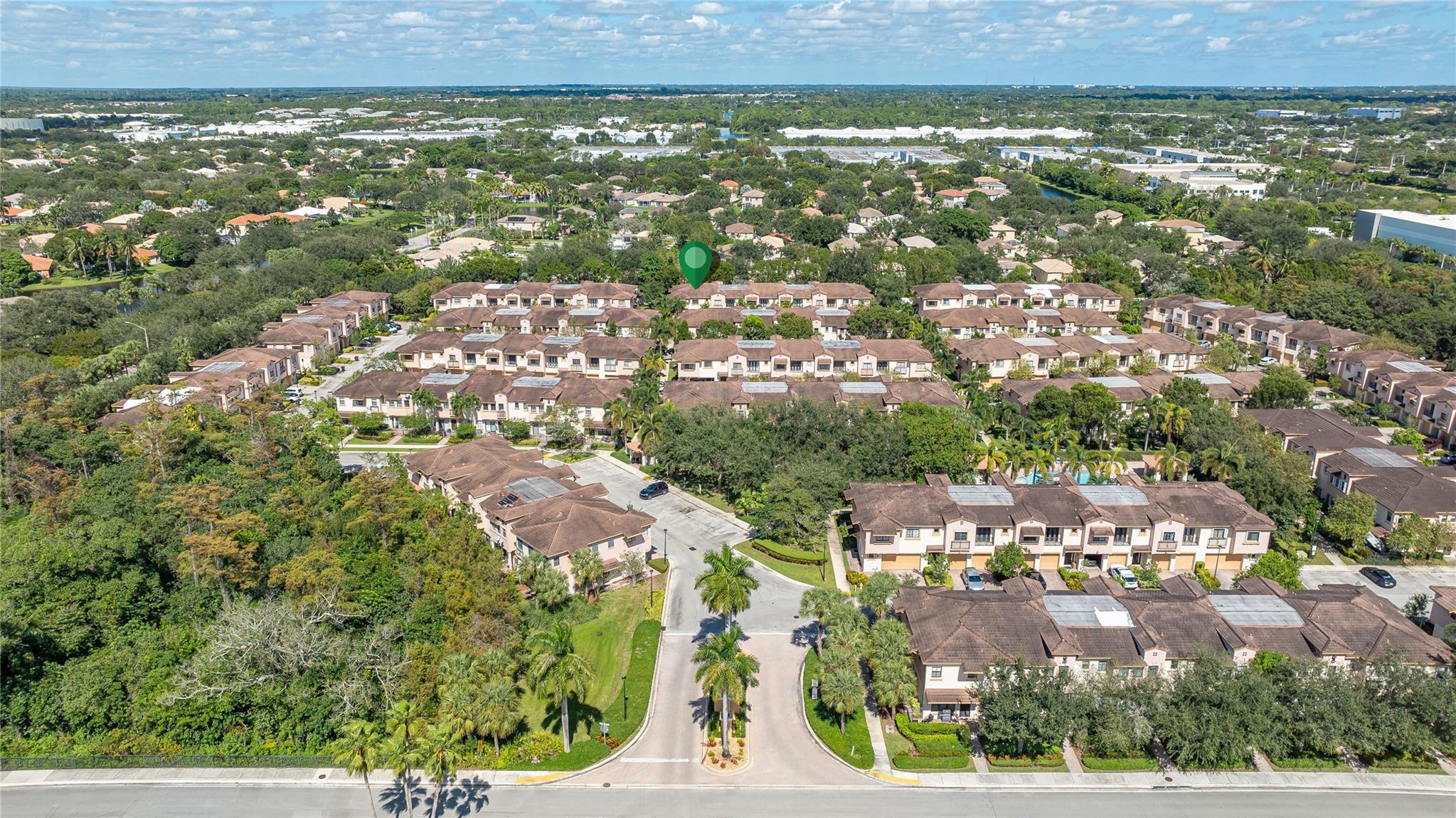 4751 Grand Cypress Cir N